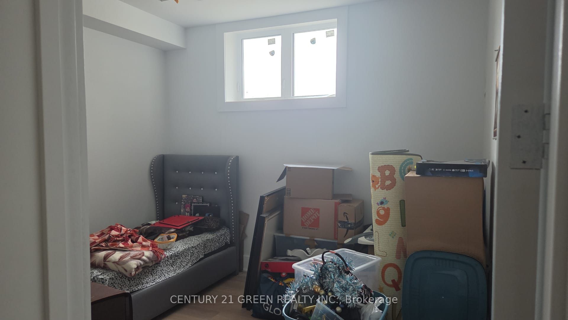 674525 Hurontario Street Property Photo 12