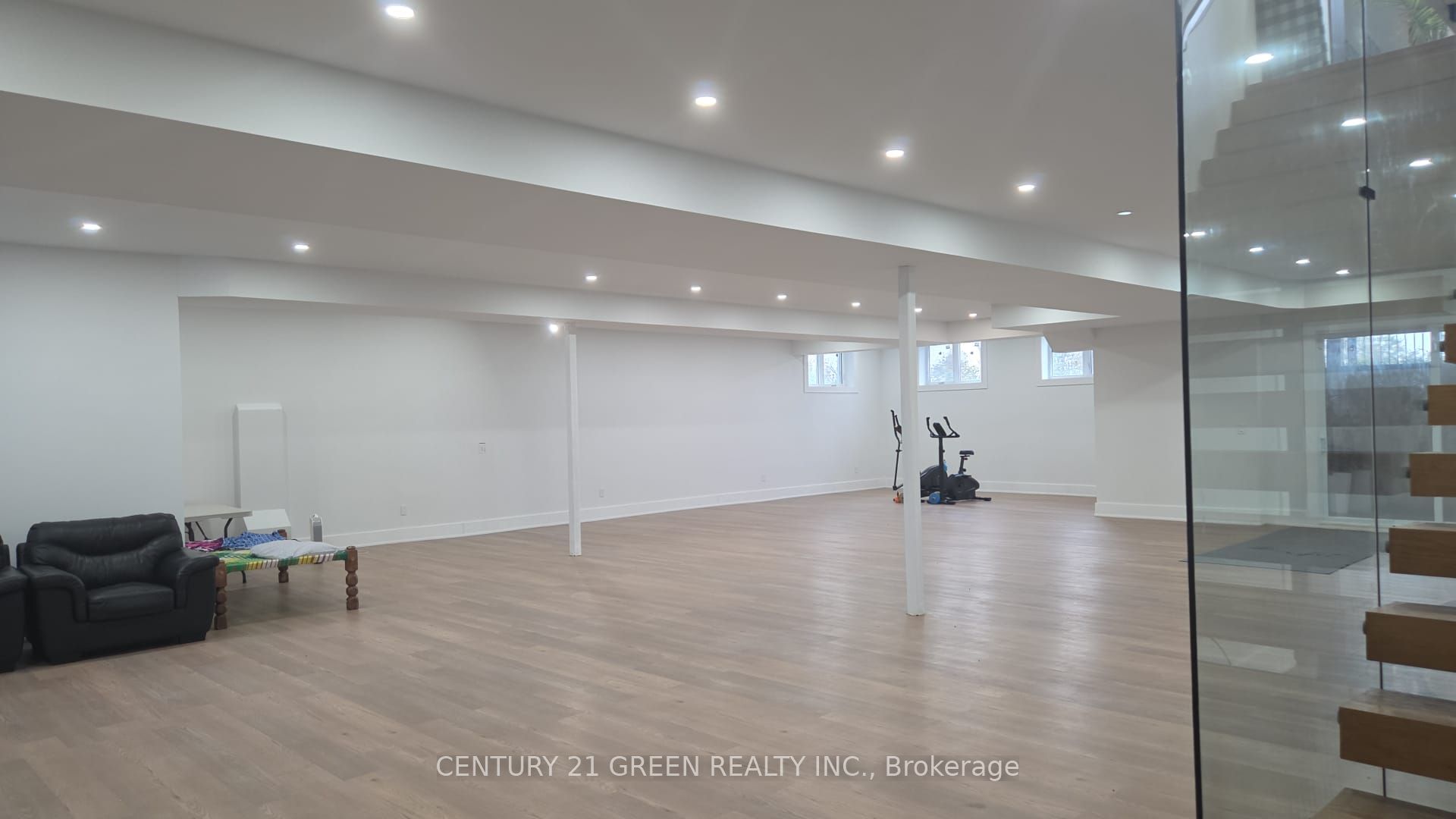 674525 Hurontario Street Property Photo 14