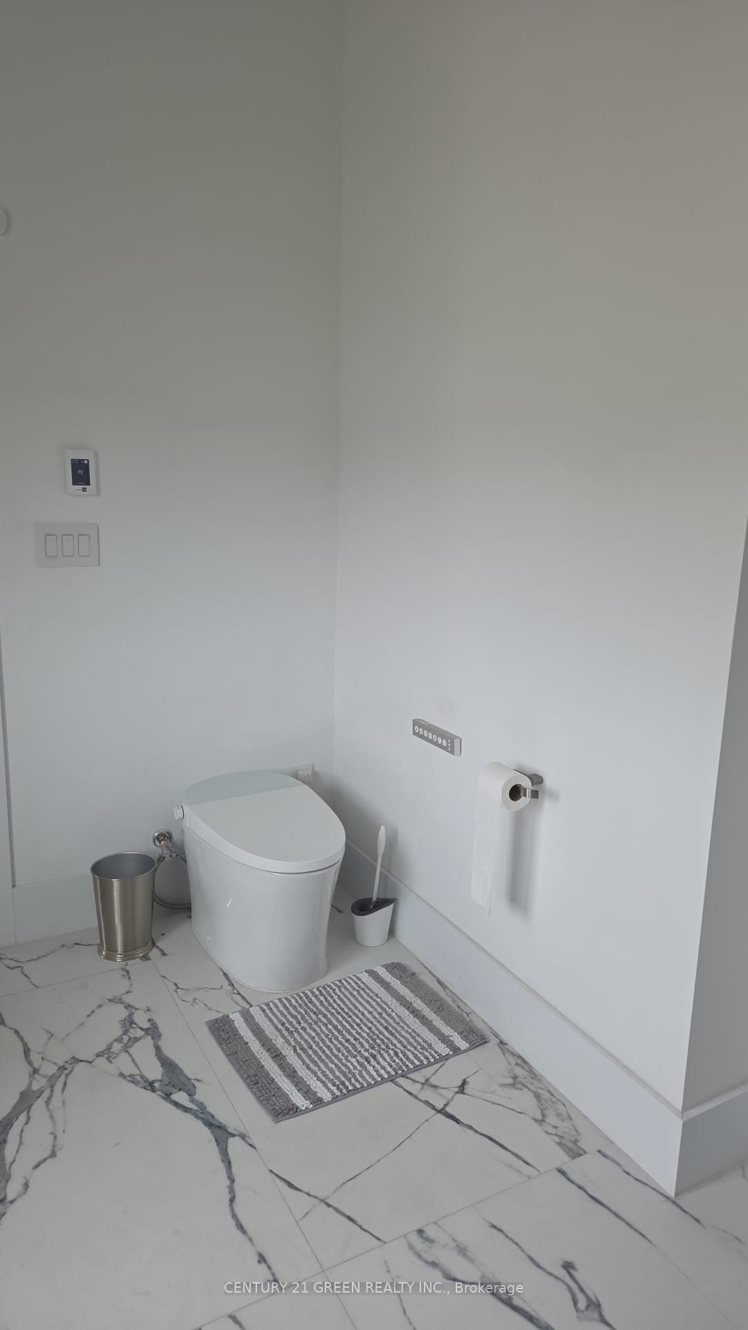 674525 Hurontario Street Property Photo 18