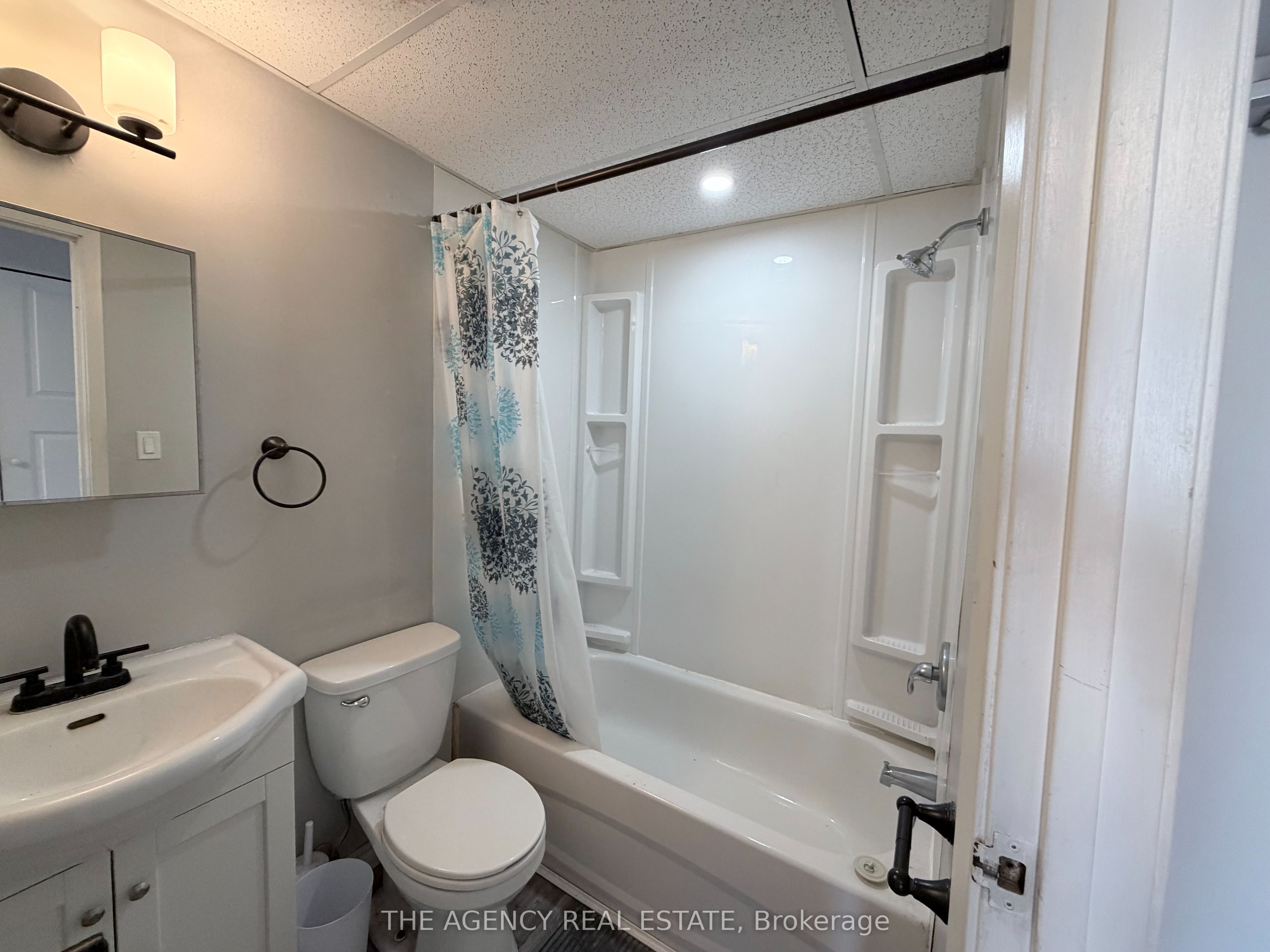 91 Thames Street S 306 Property Photo 7