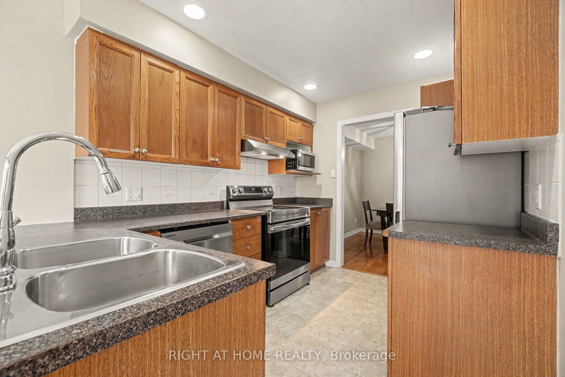 623 Wild Shore Crescent Property Photo 13