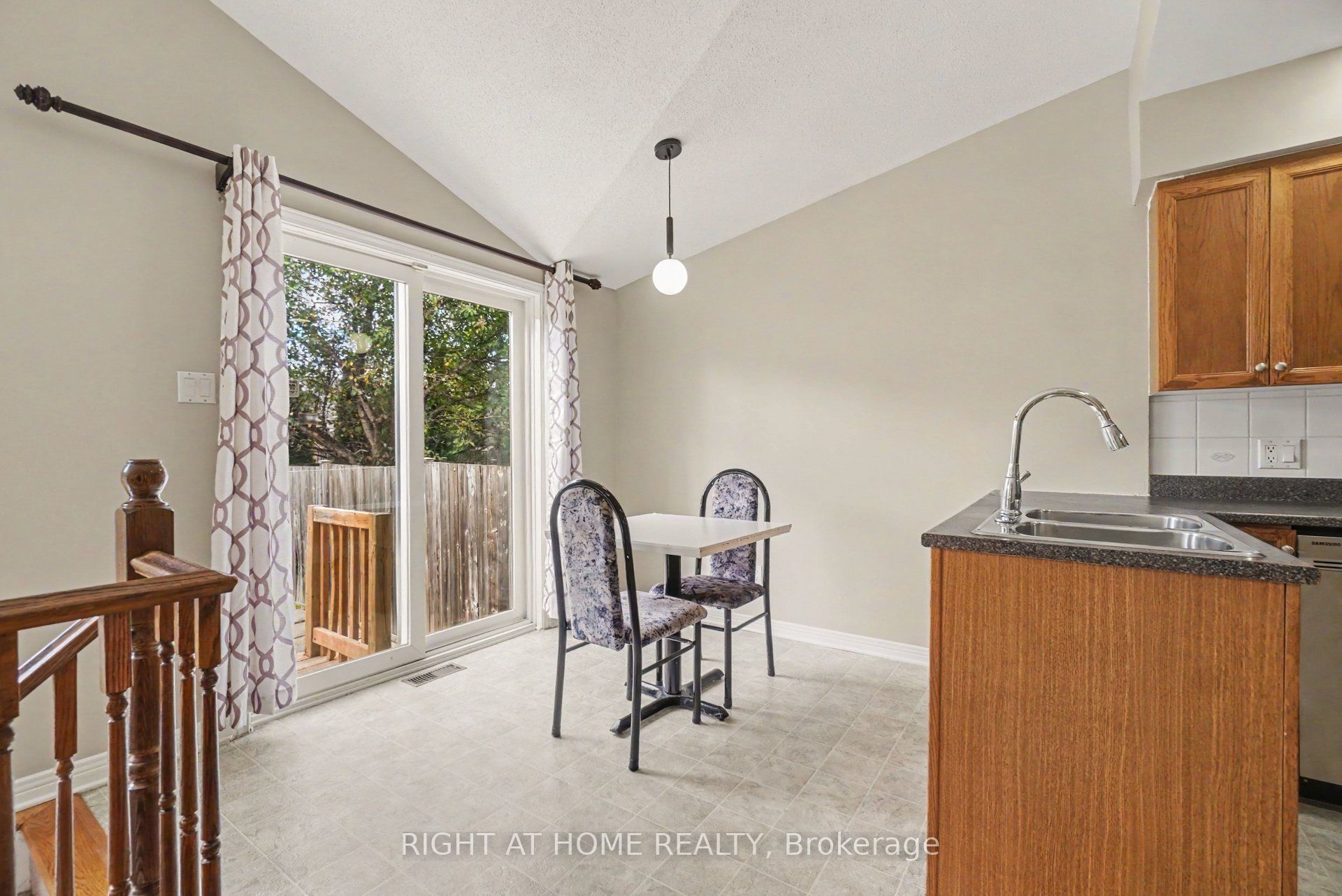 623 Wild Shore Crescent Property Photo 14