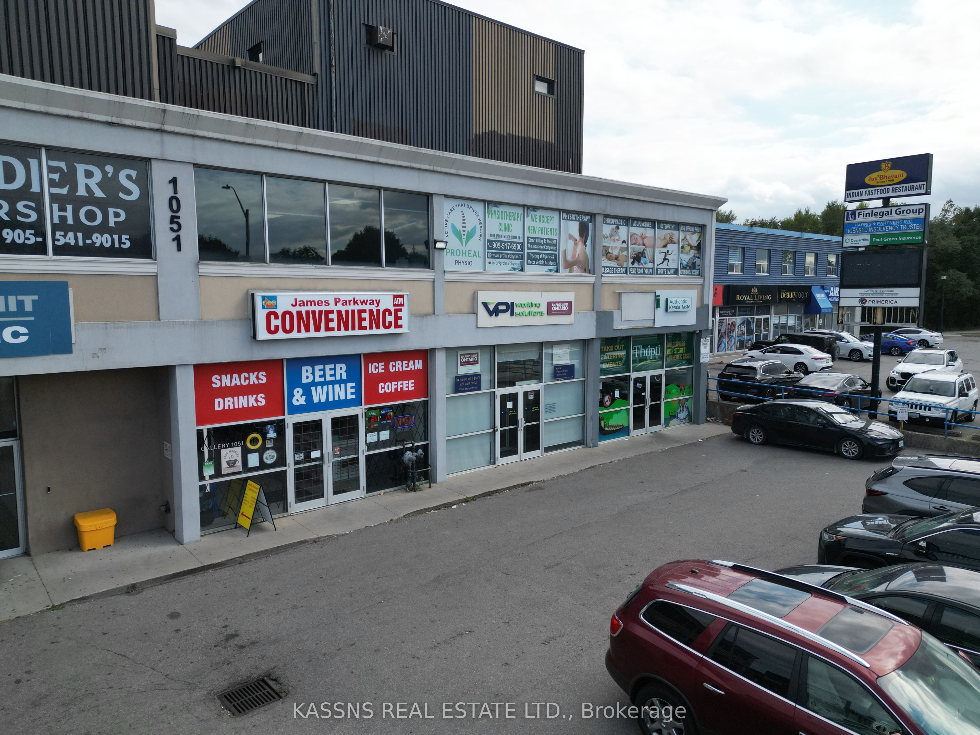1051 Upper James Street Property Photo 8