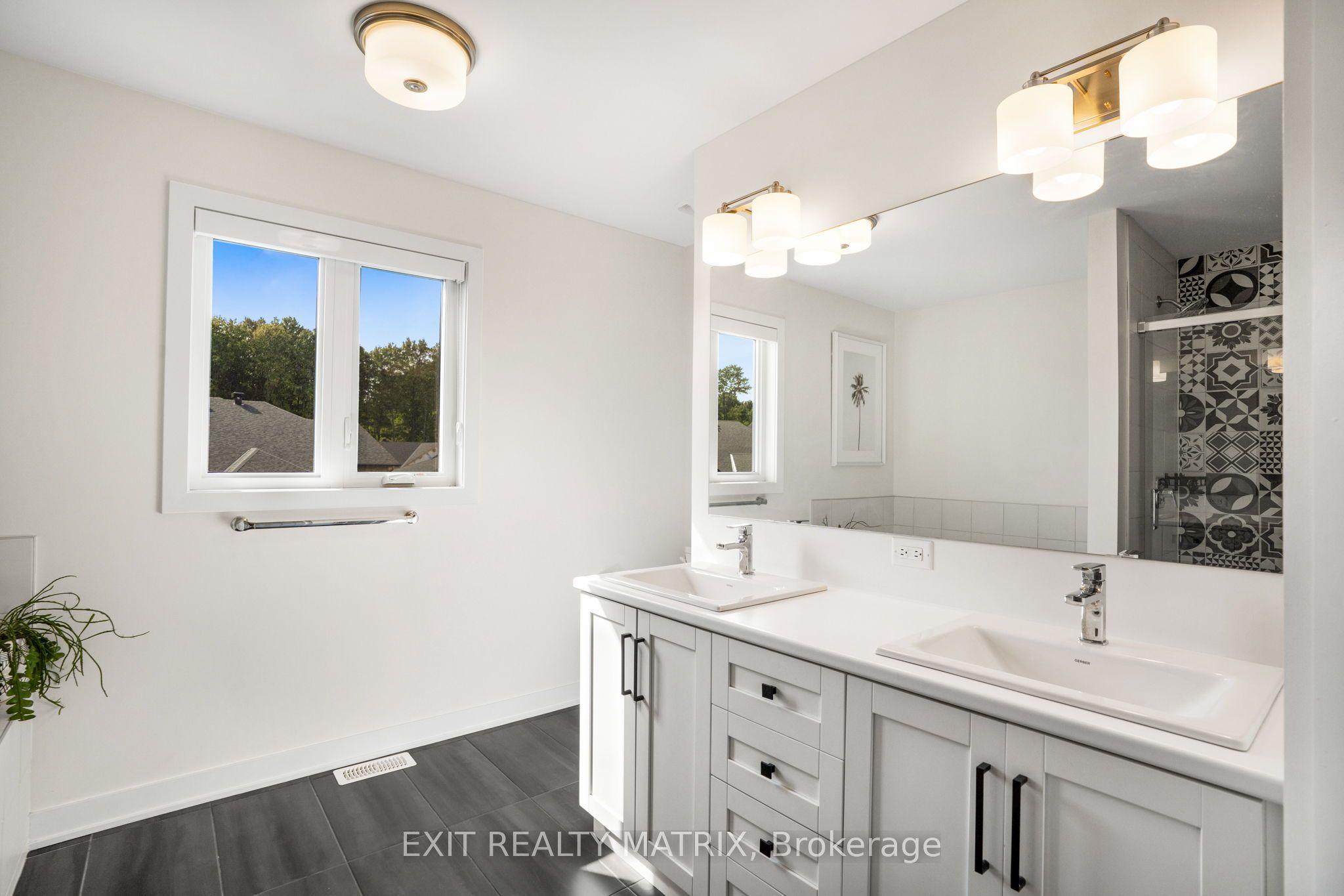 1144 Avignon Street Property Photo 16