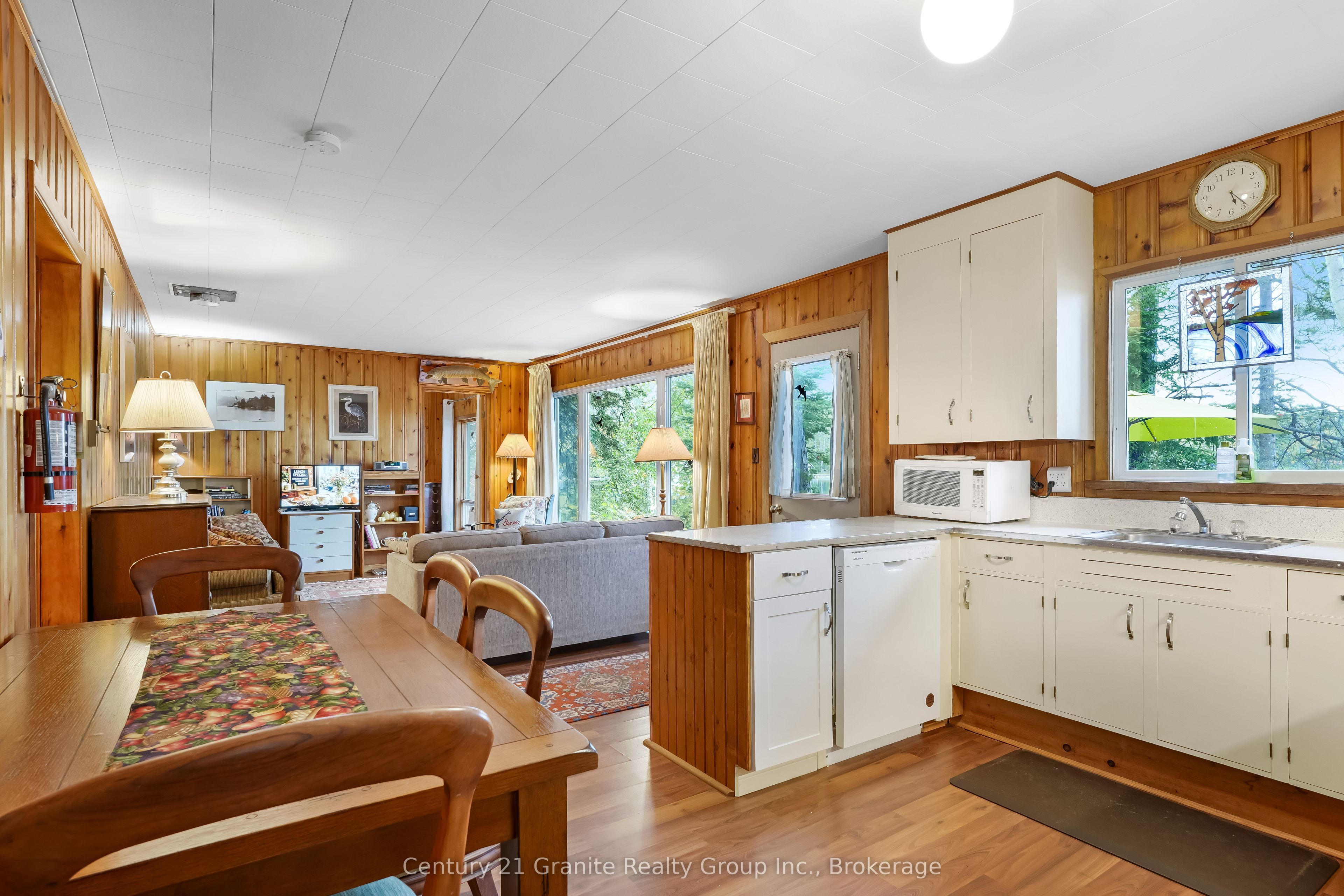 4175 Elephant Lake Road Property Photo 10