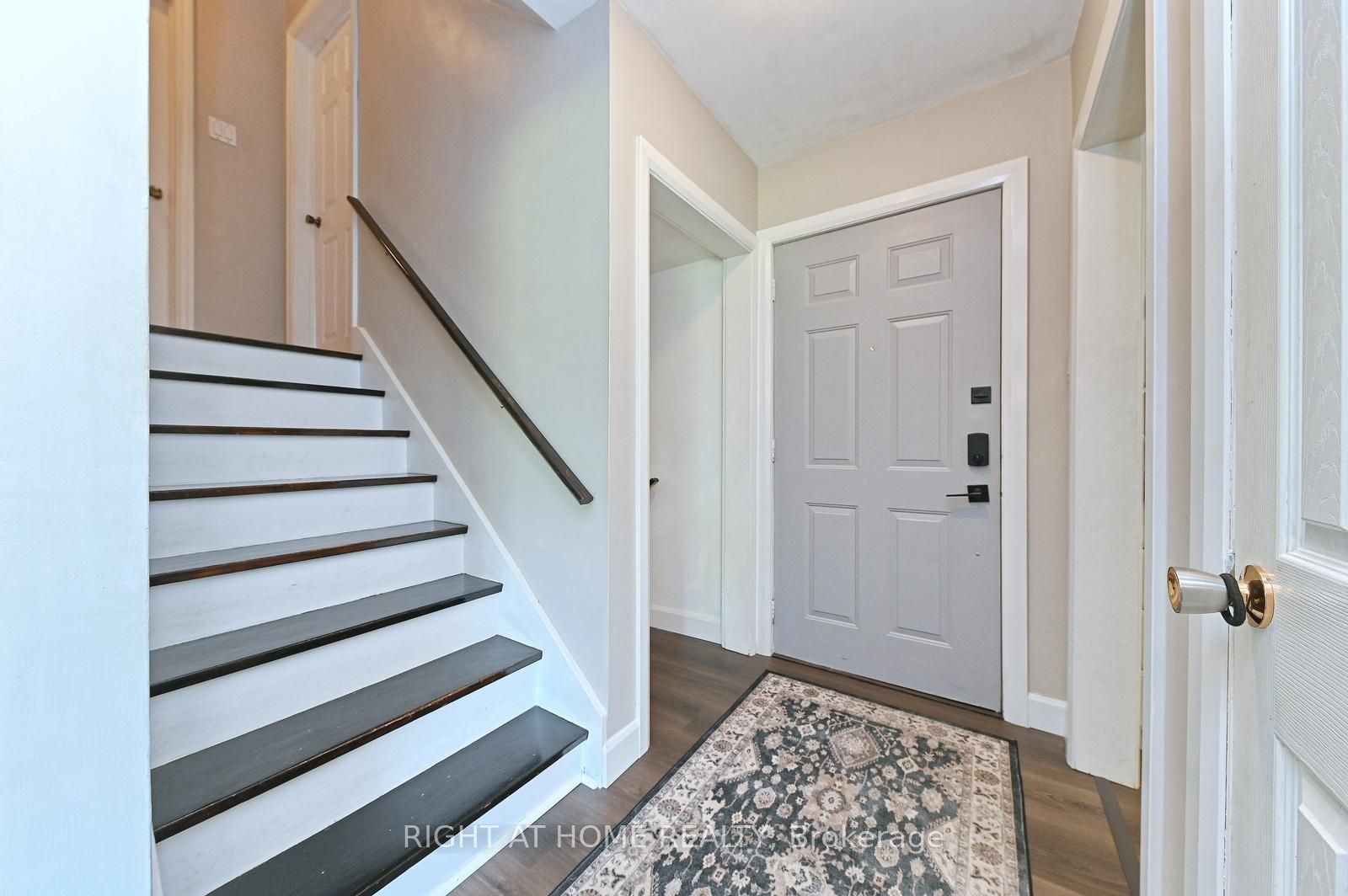 446 Geneva Street Property Photo 12