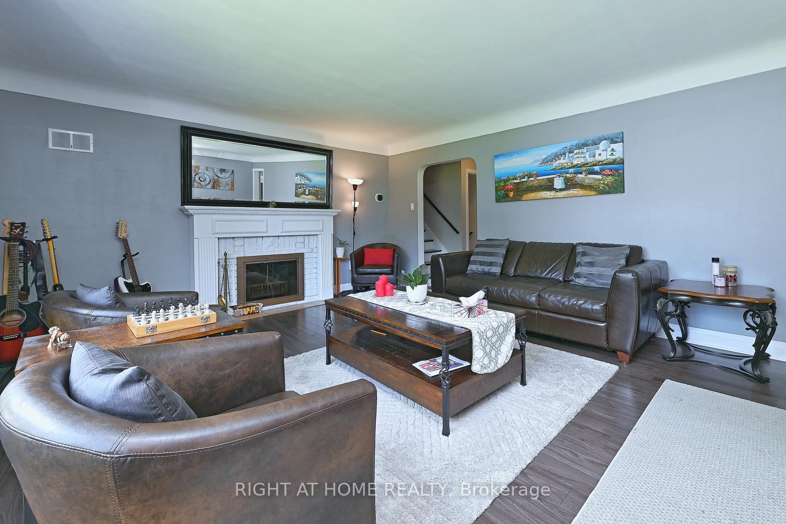 446 Geneva Street Property Photo 14