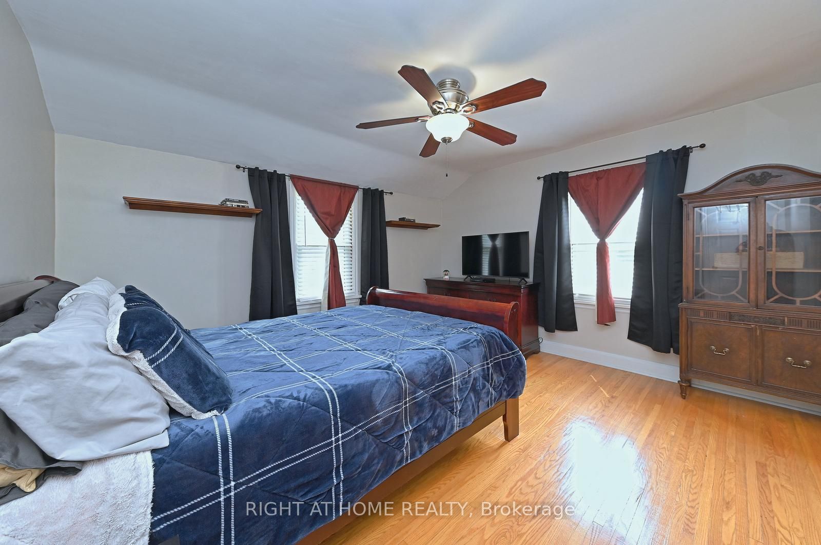 446 Geneva Street Property Photo 35