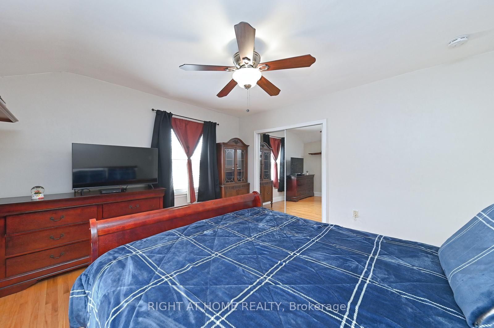 446 Geneva Street Property Photo 36