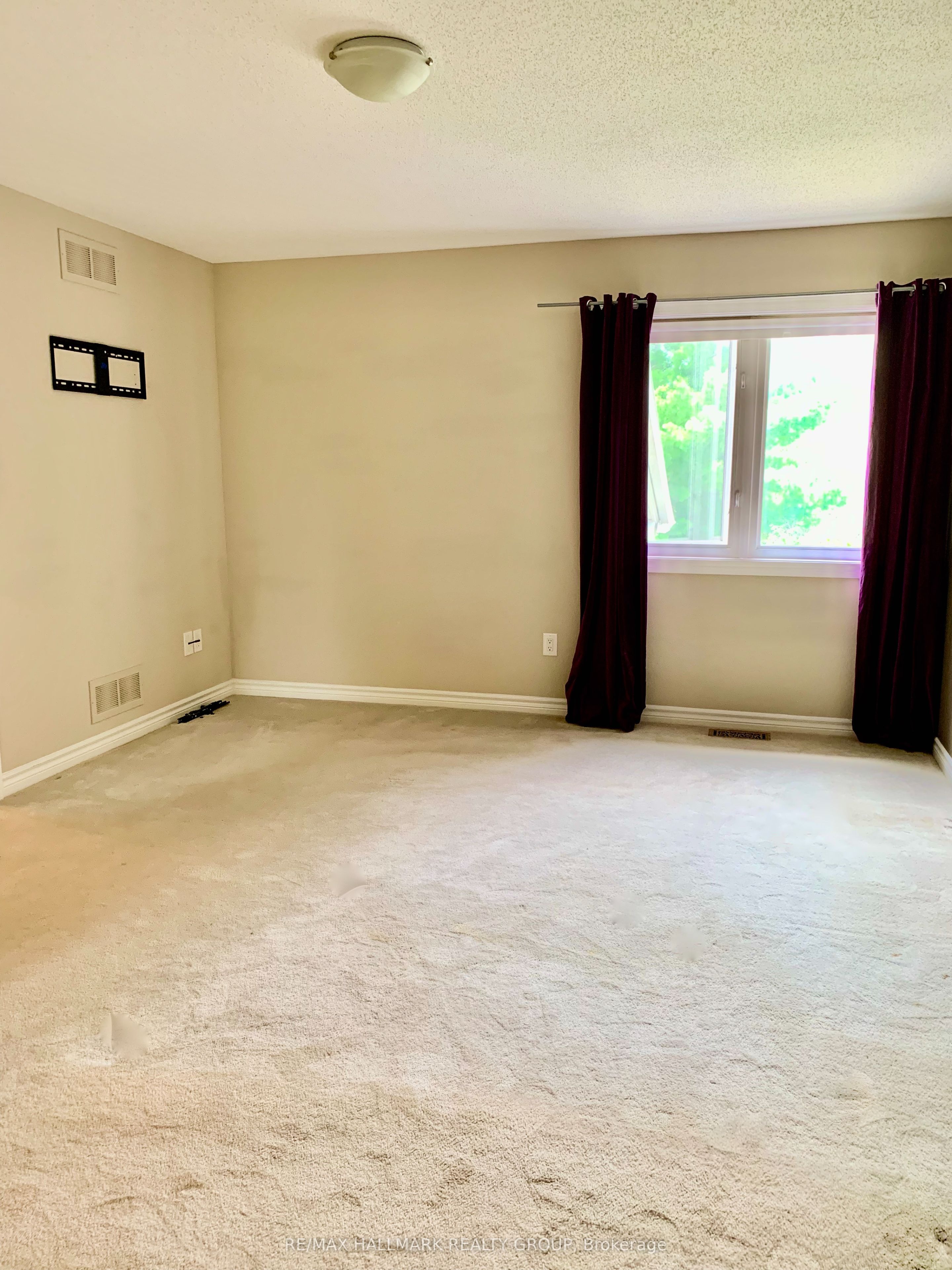 469 Foxhall Way Property Photo 15