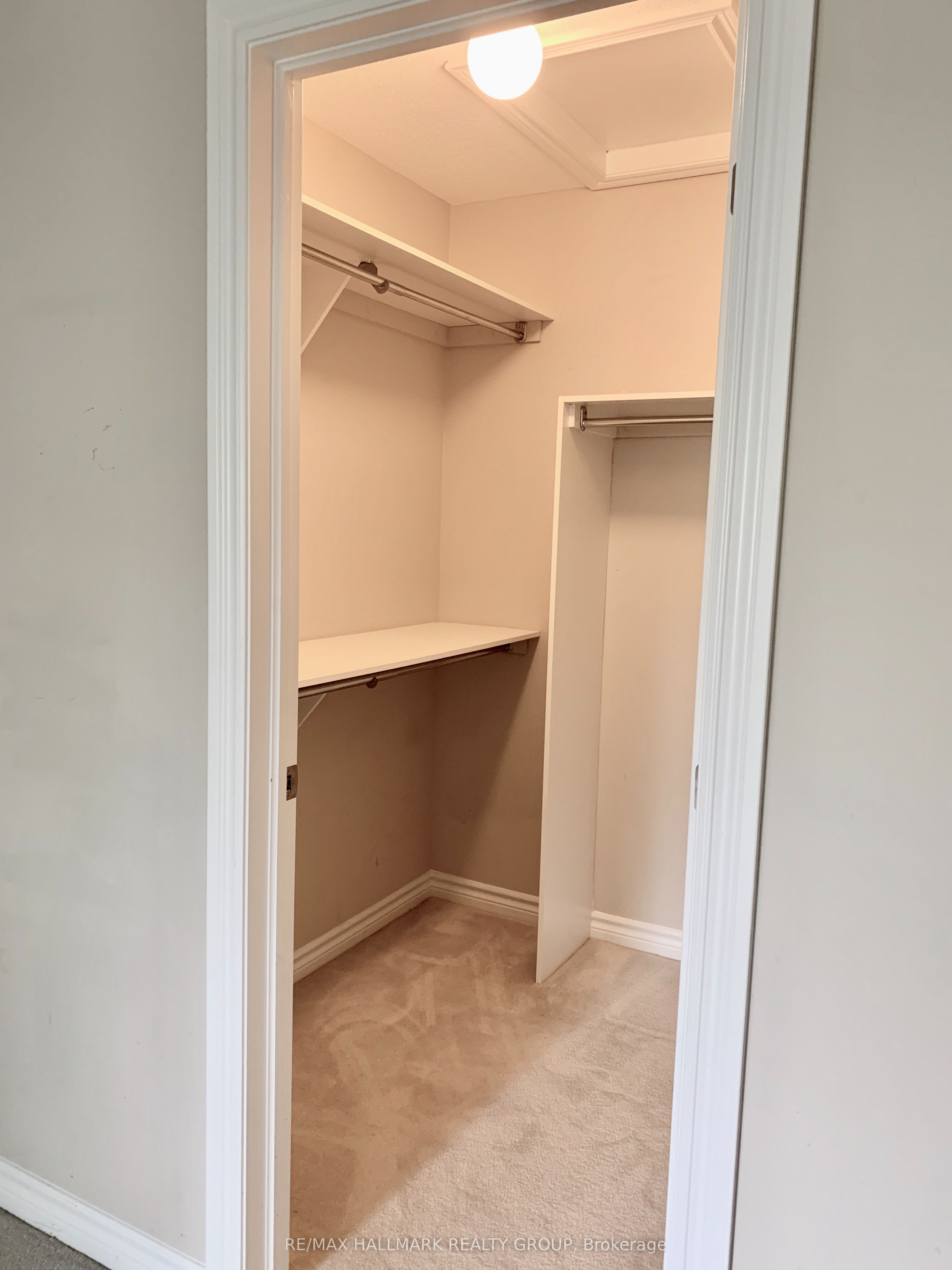 469 Foxhall Way Property Photo 21