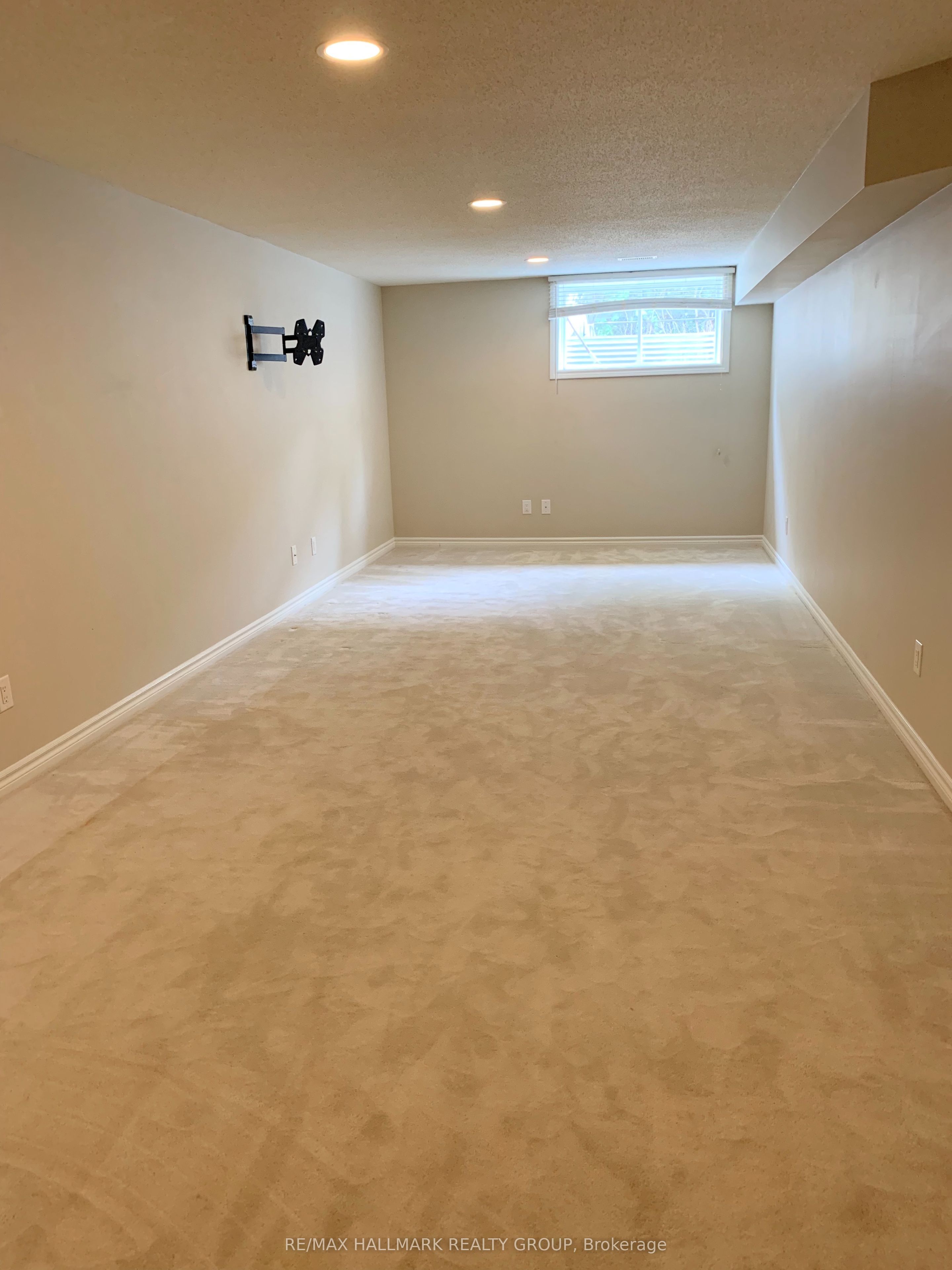 469 Foxhall Way Property Photo 34