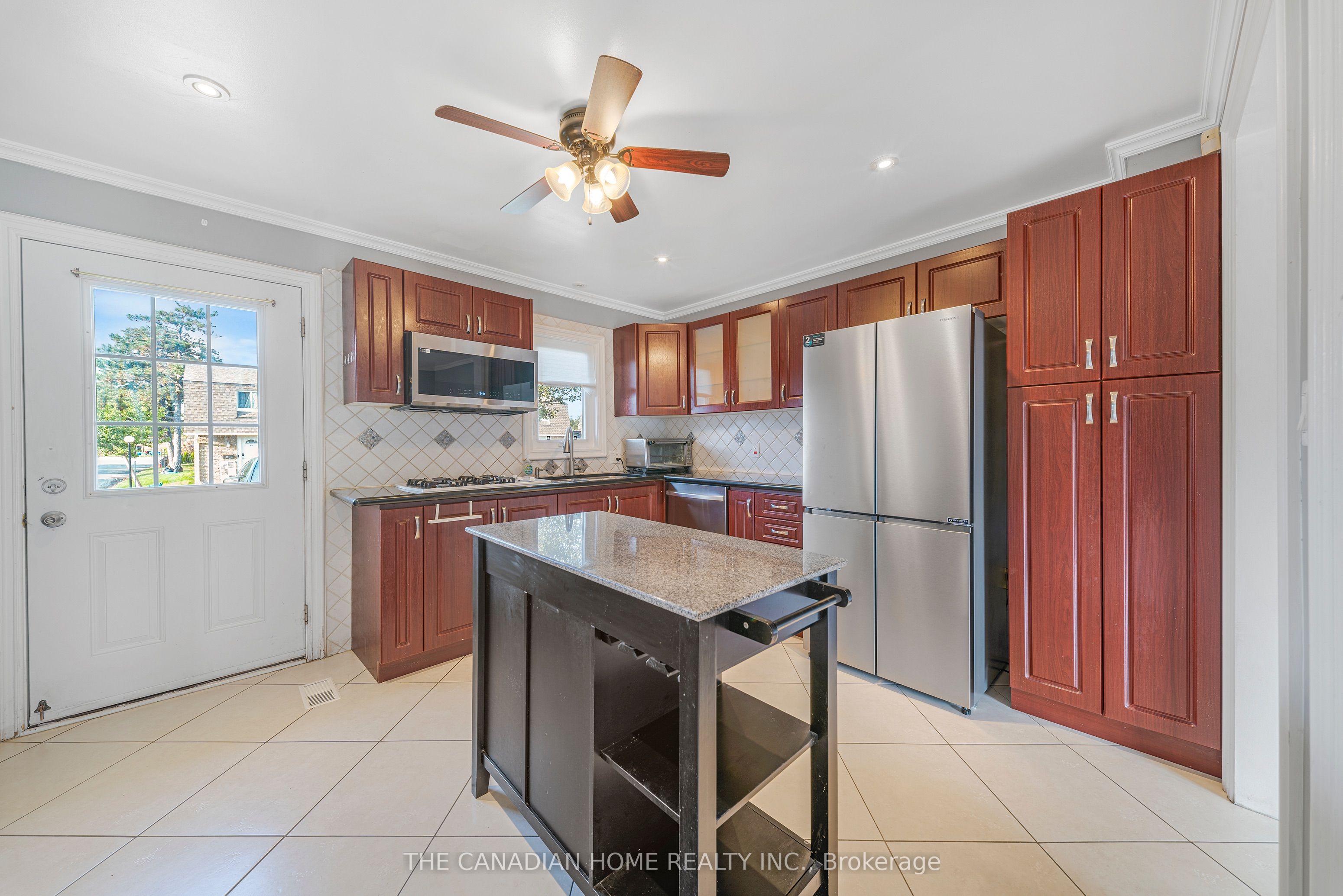 131 Rockwood Avenue 60 Property Photo 3