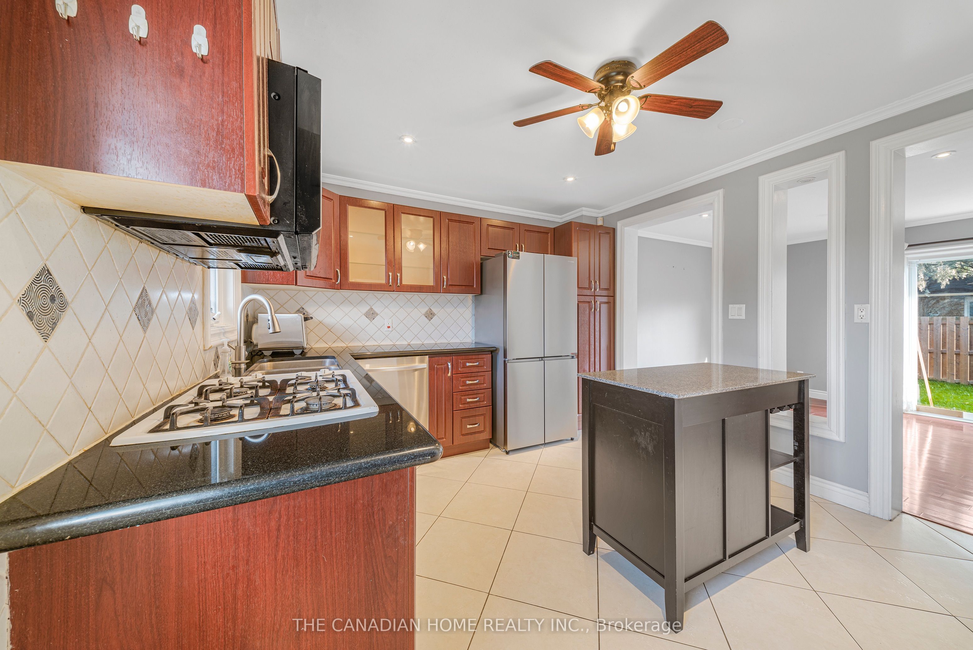131 Rockwood Avenue 60 Property Photo 7