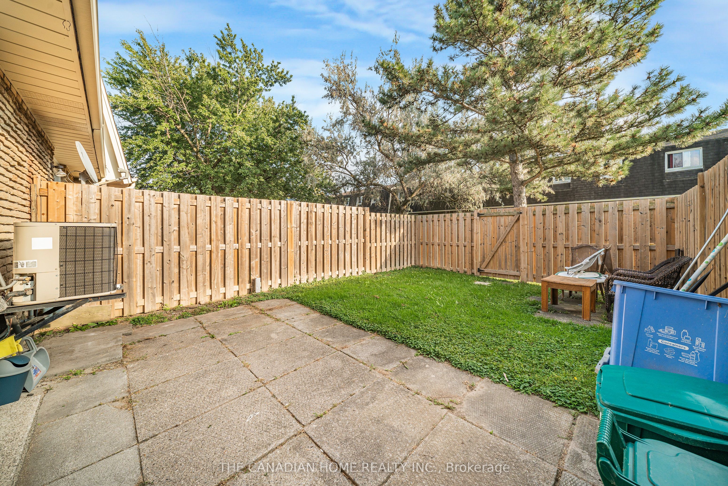 131 Rockwood Avenue 60 Property Photo 28