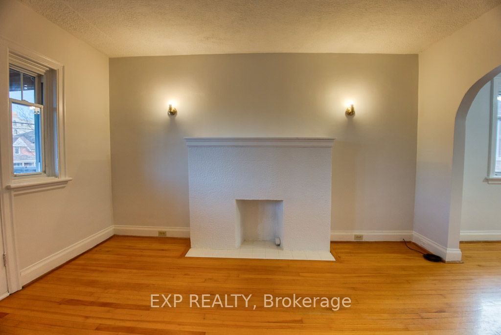 448 Holland Avenue Property Photo 10