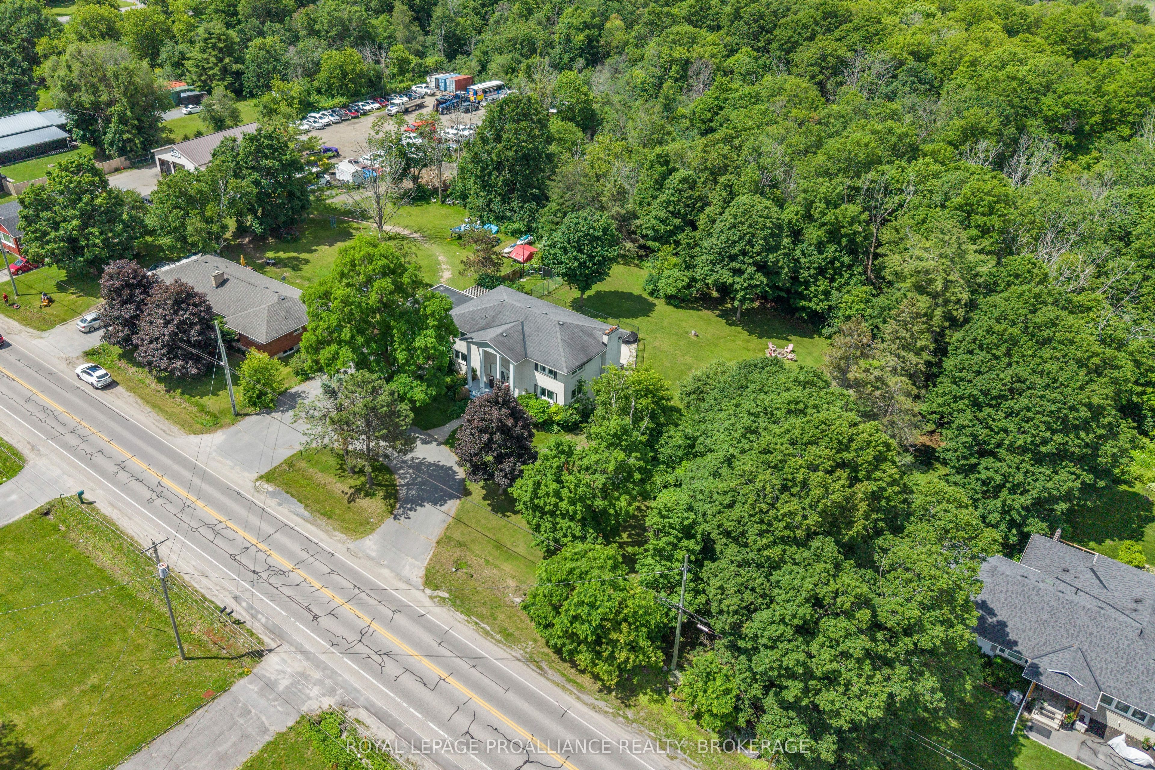 1901 Sydenham Road Property Photo 4