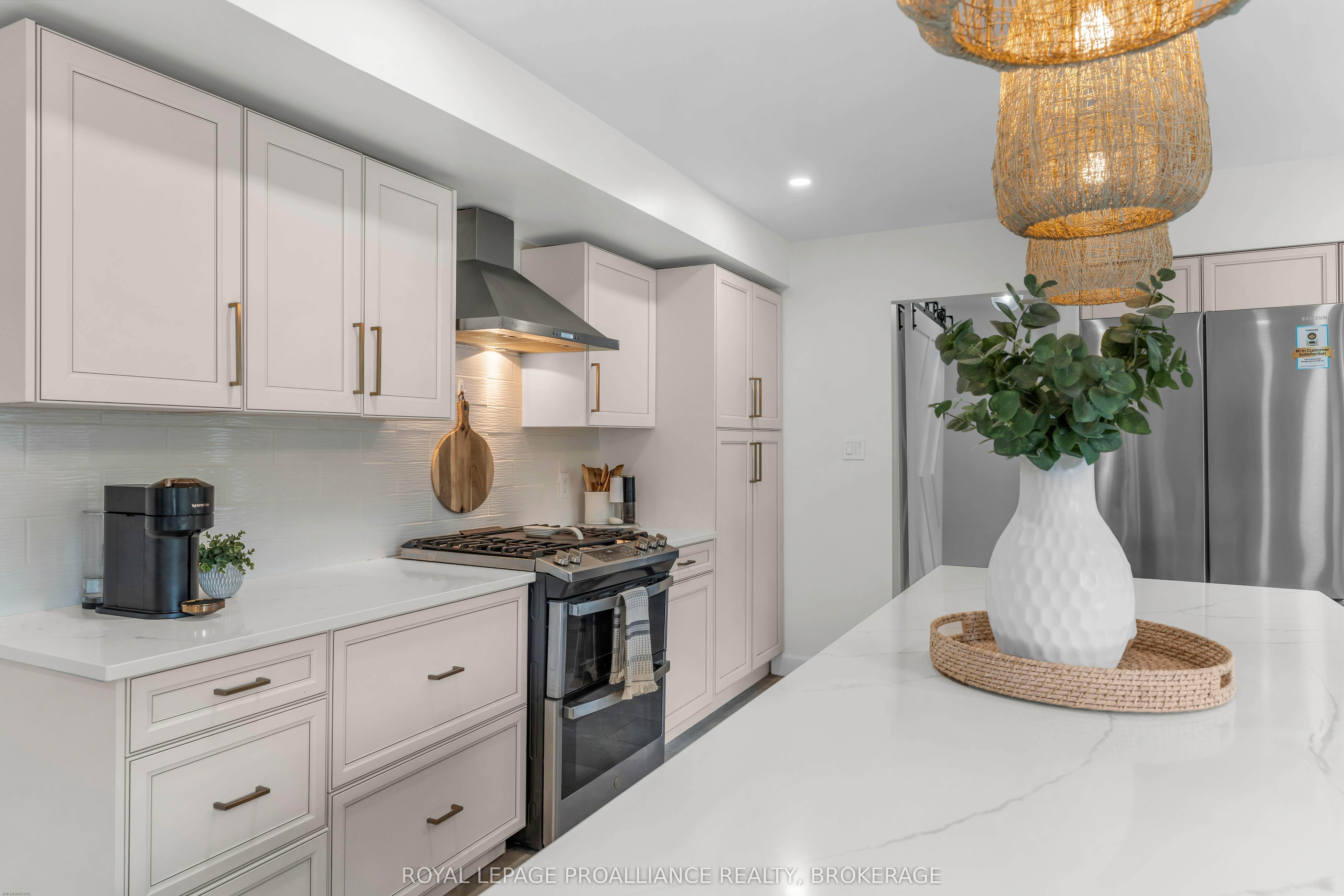 1901 Sydenham Road Property Photo 11