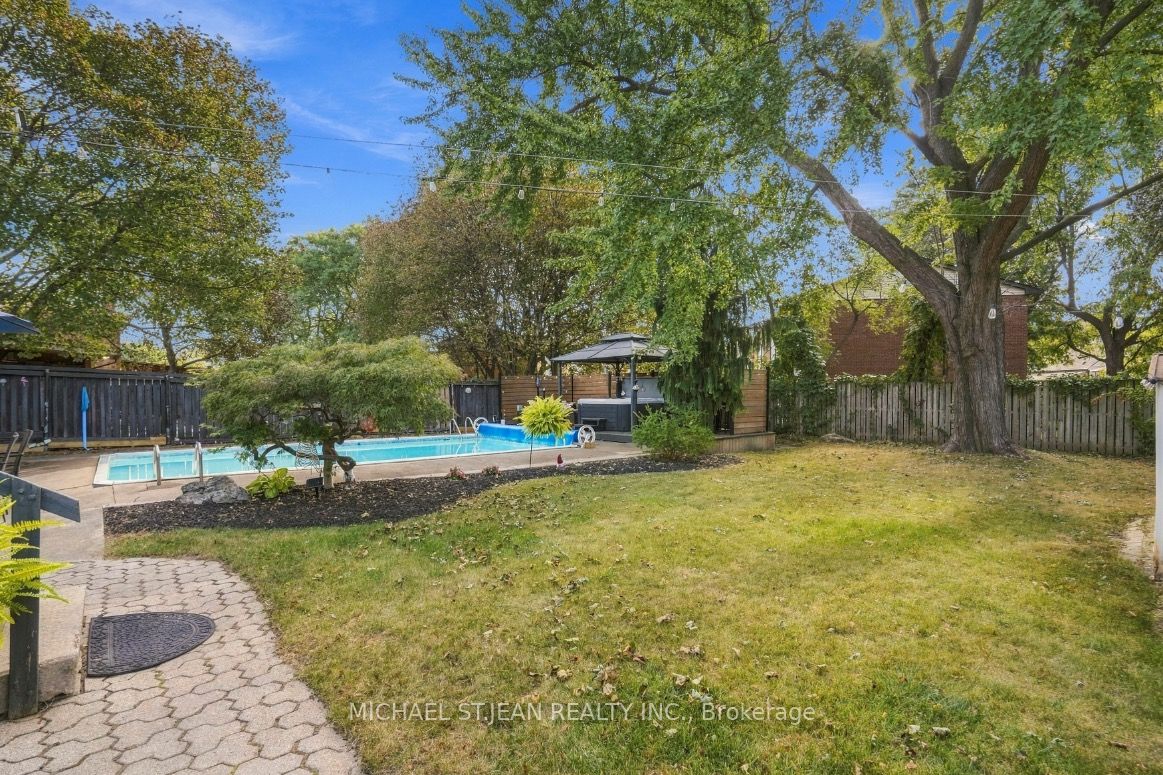 36 Pottruff Road Property Photo 33