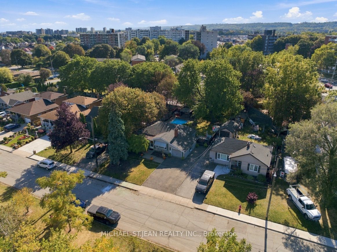 36 Pottruff Road Property Photo 45