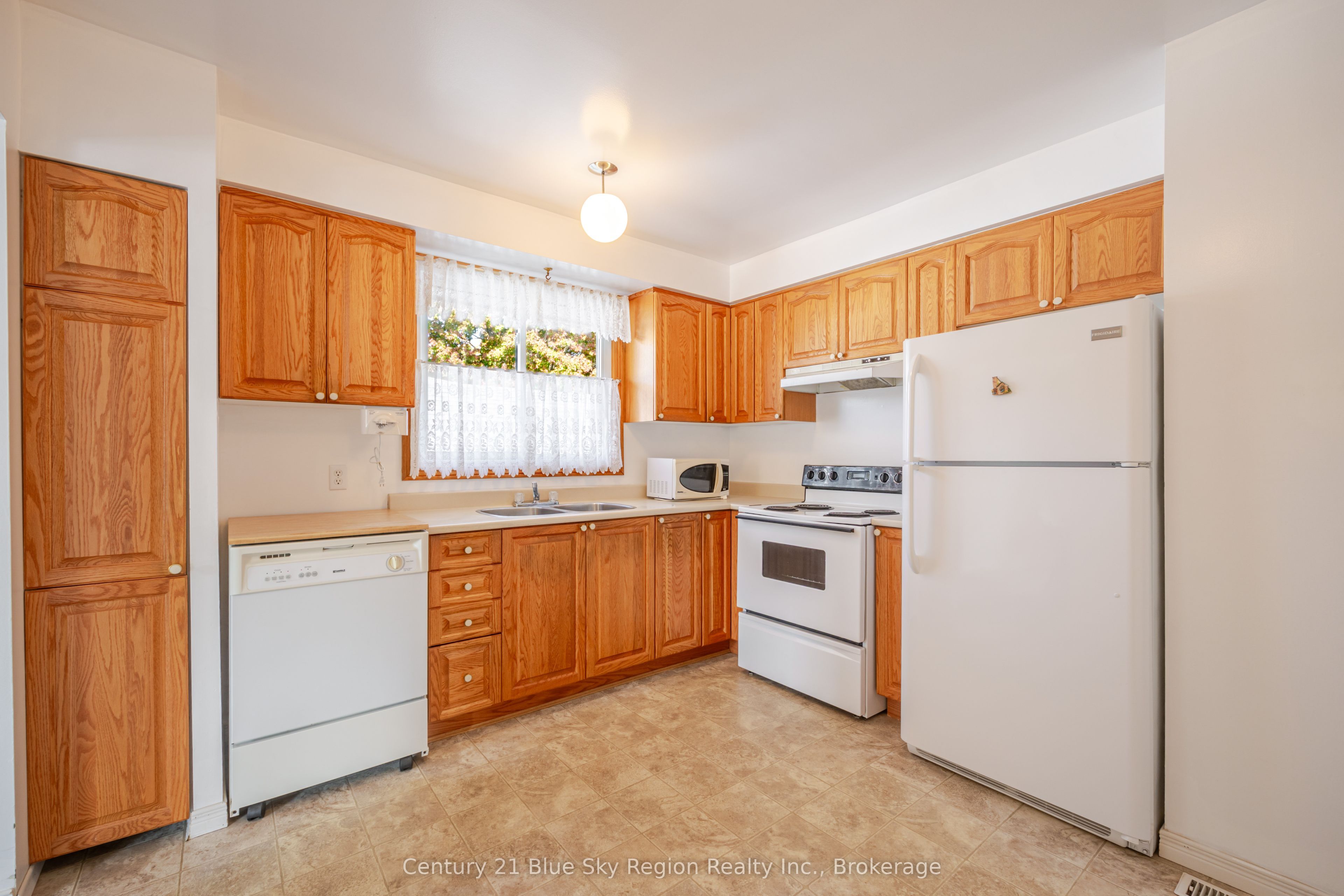 430 Aubrey Street Property Photo 5