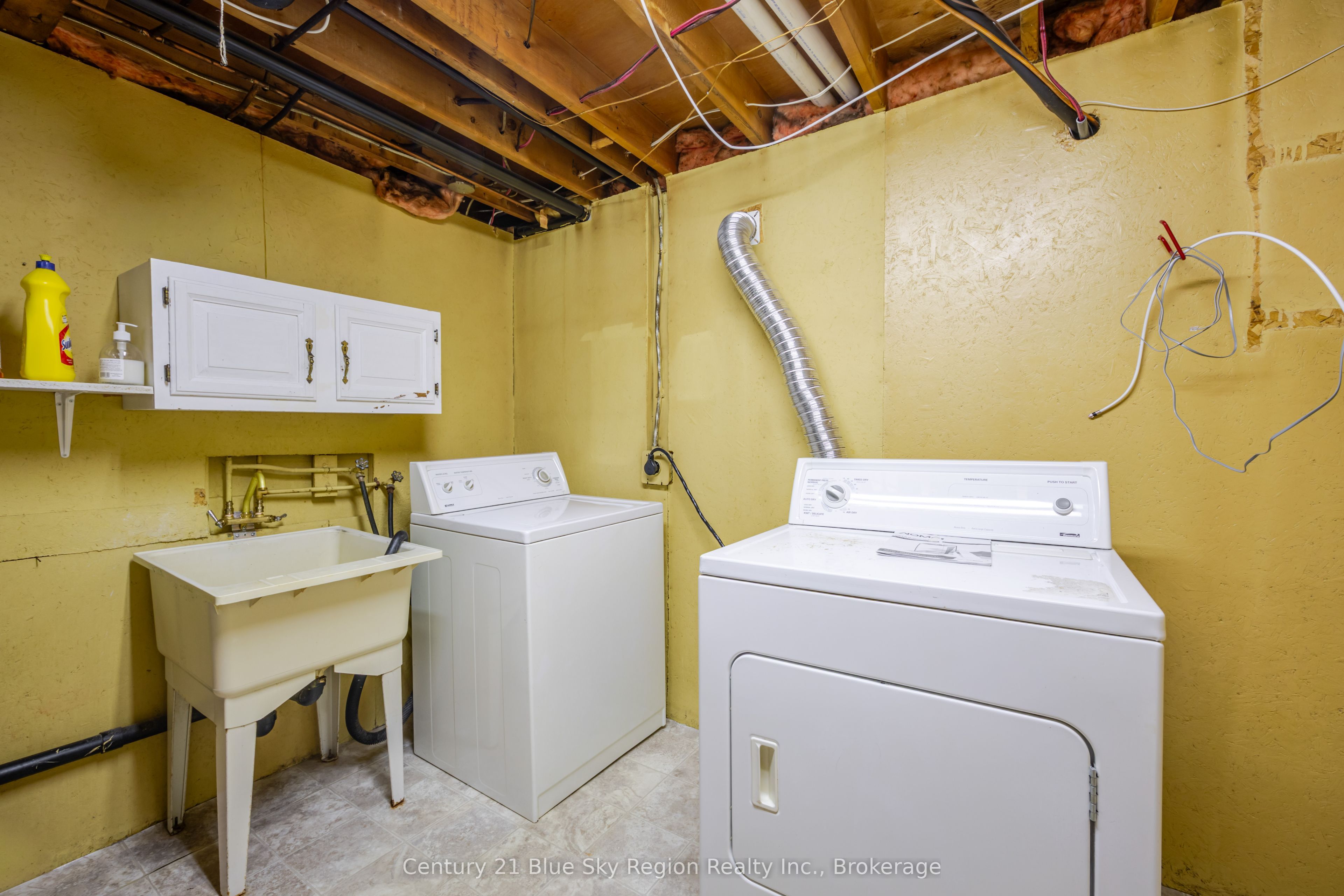 430 Aubrey Street Property Photo 25