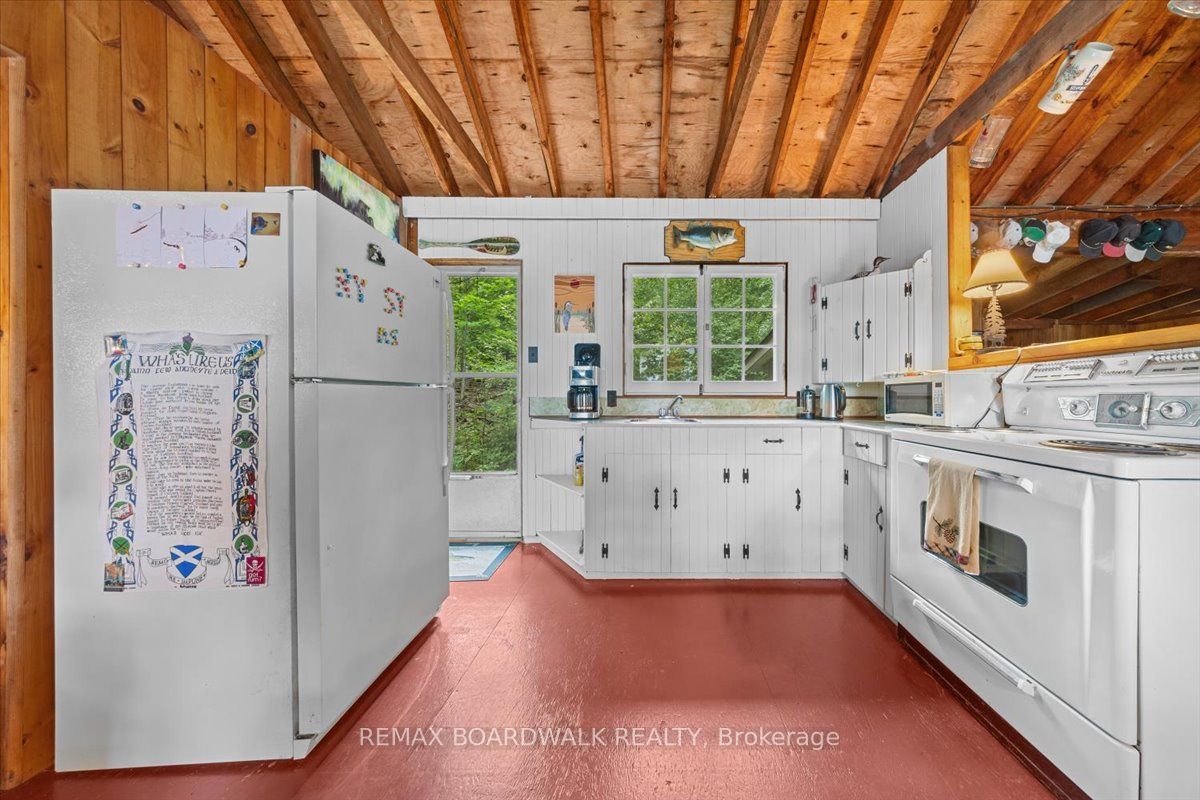 648 Bellows Bay Point Property Photo 11