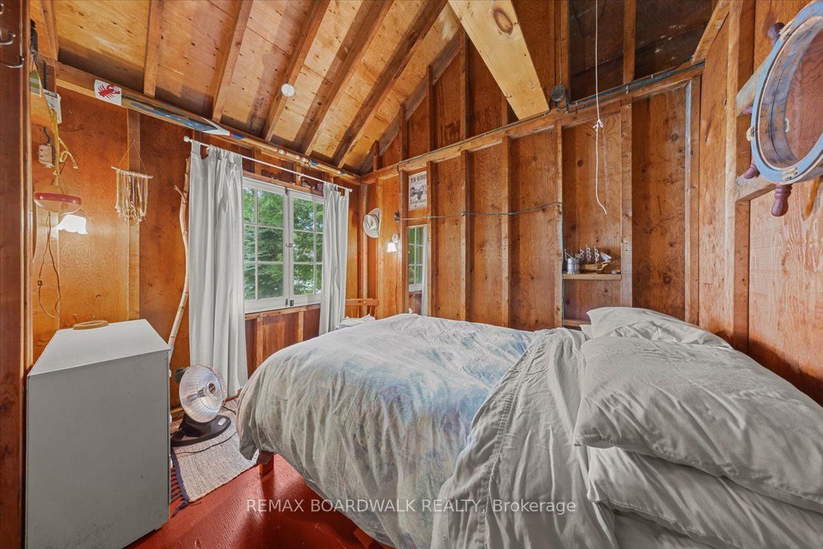 648 Bellows Bay Point Property Photo 13