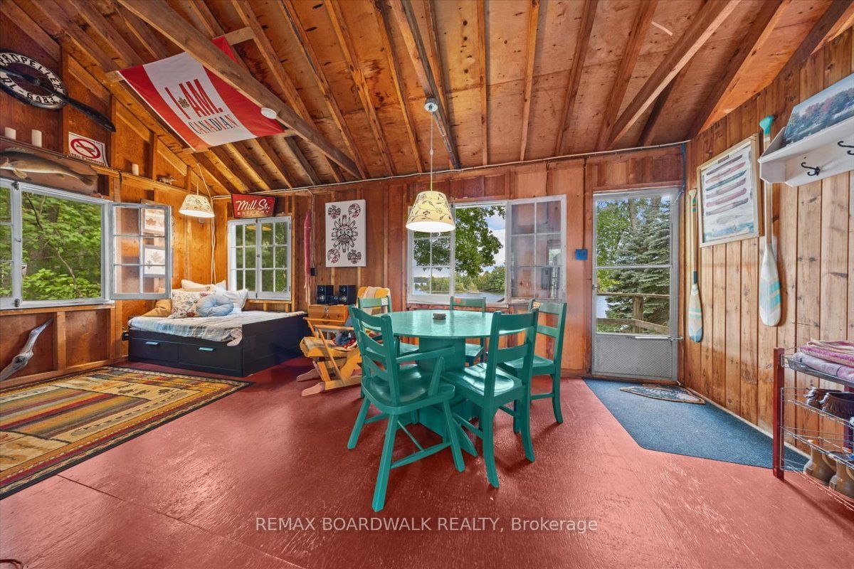 648 Bellows Bay Point Property Photo 17