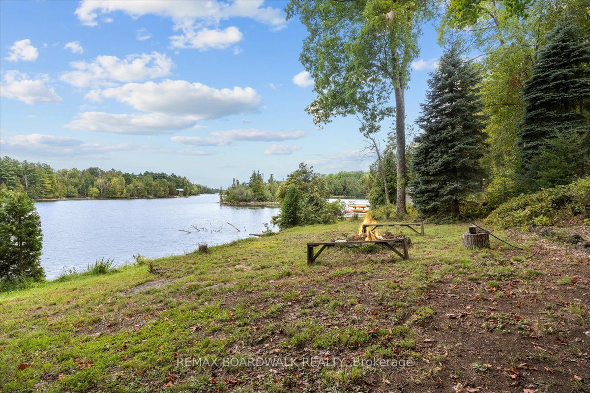 648 Bellows Bay Point Property Photo 34