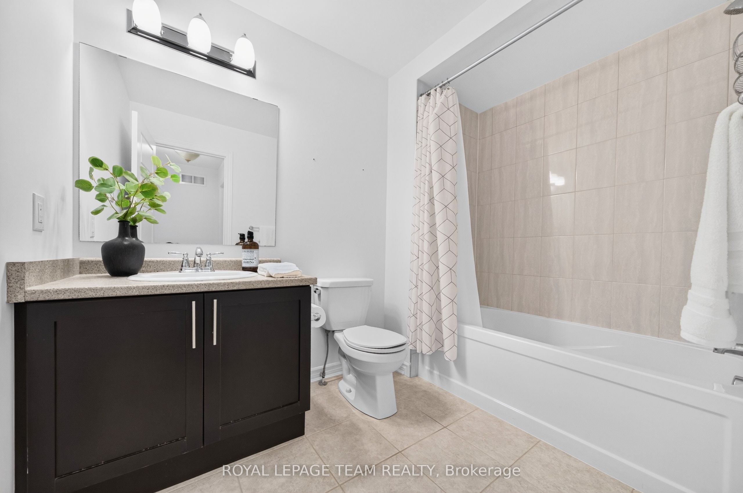 517 Foxlight Circle Property Photo 15