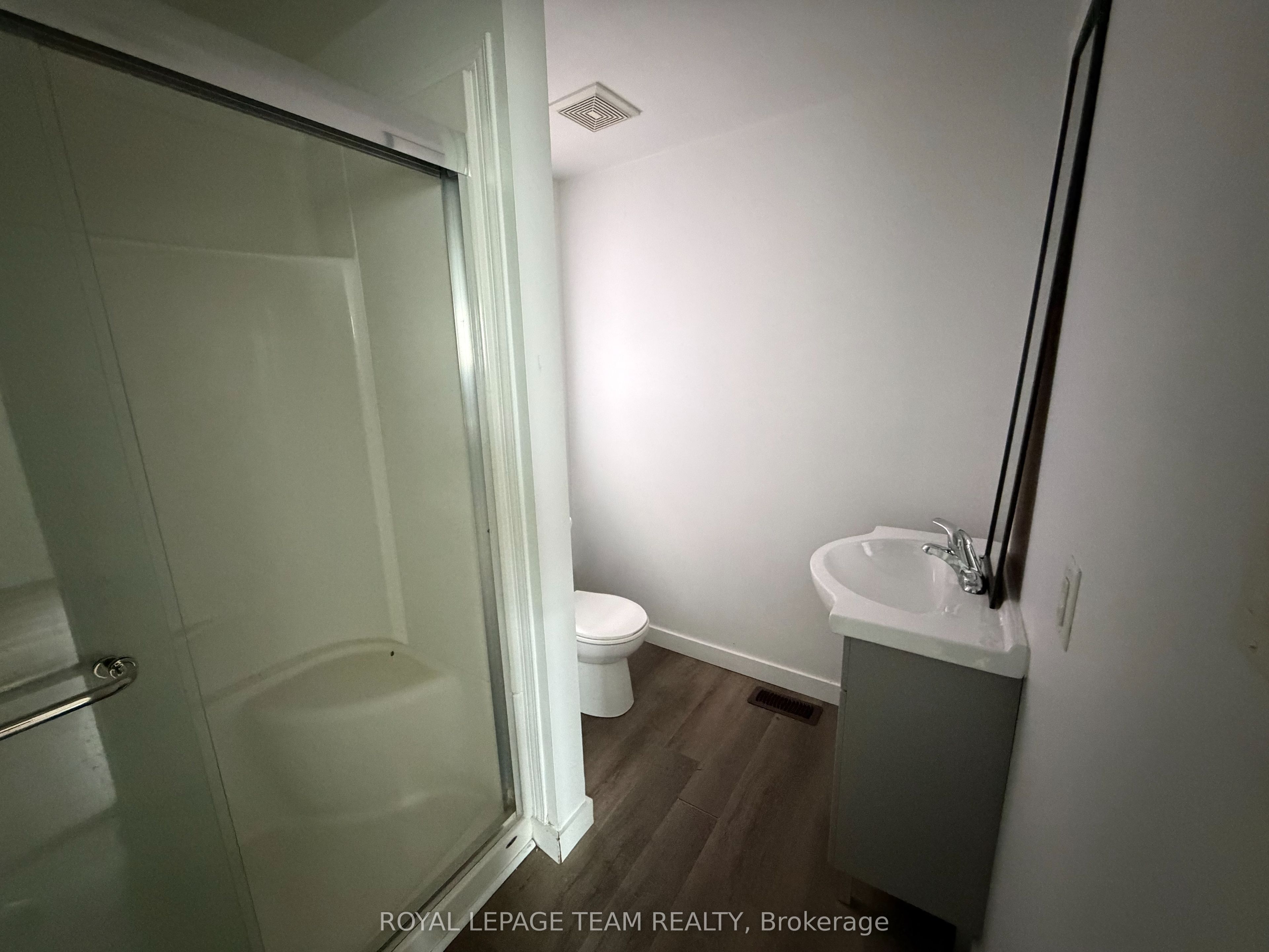 27 Poplar Street Property Photo 8
