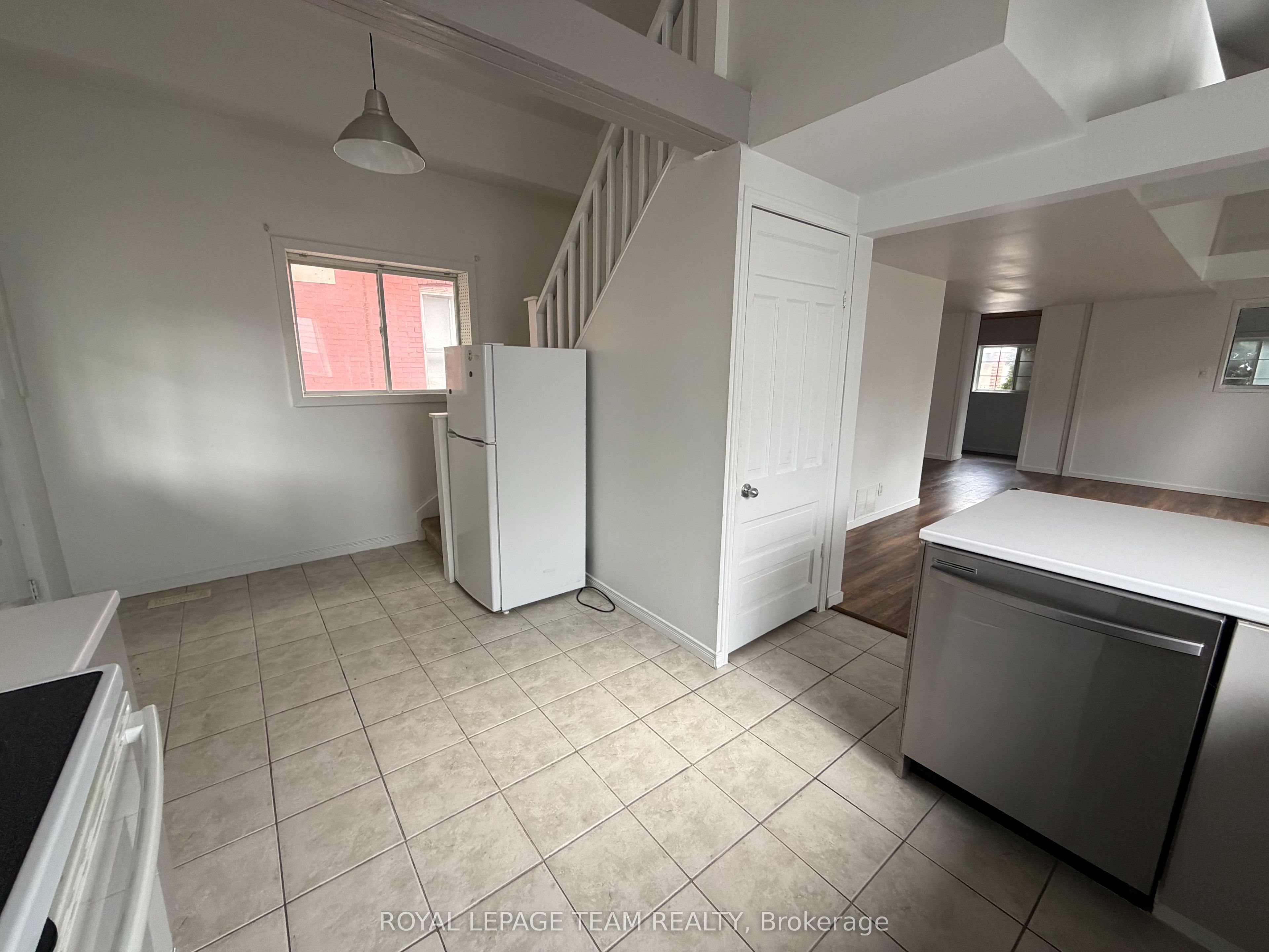 27 Poplar Street Property Photo 13