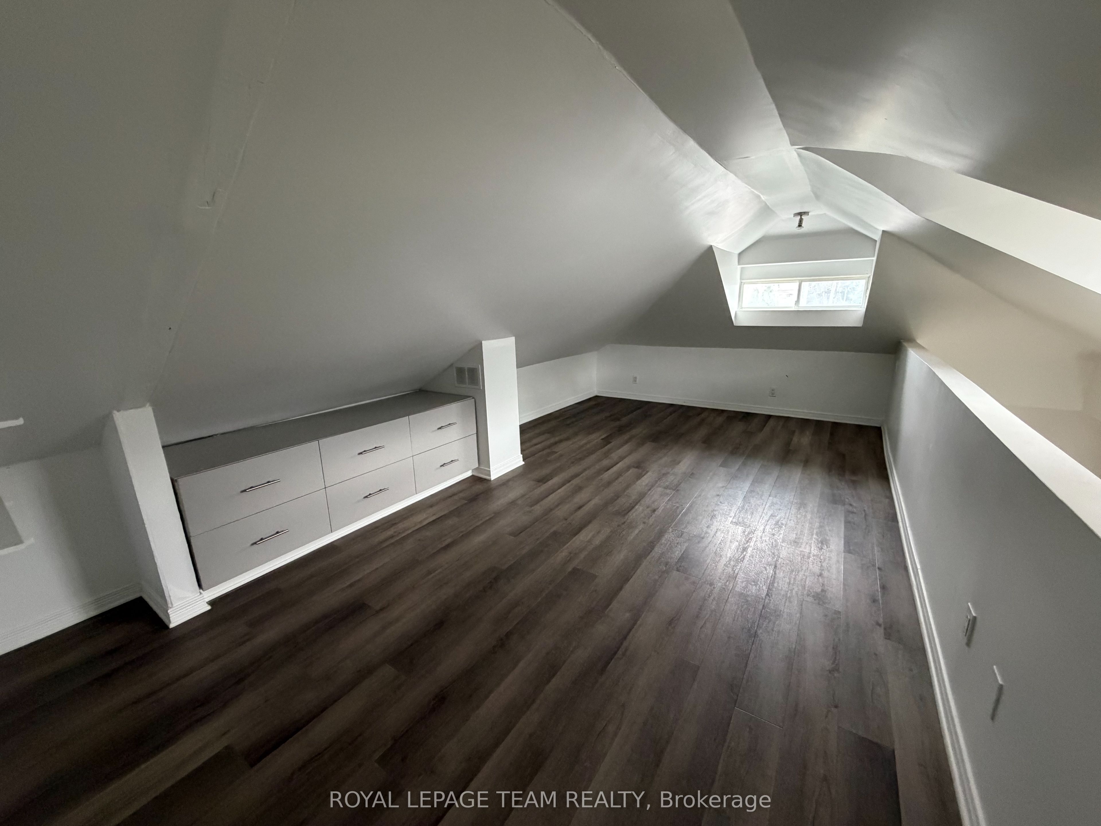 27 Poplar Street Property Photo 14