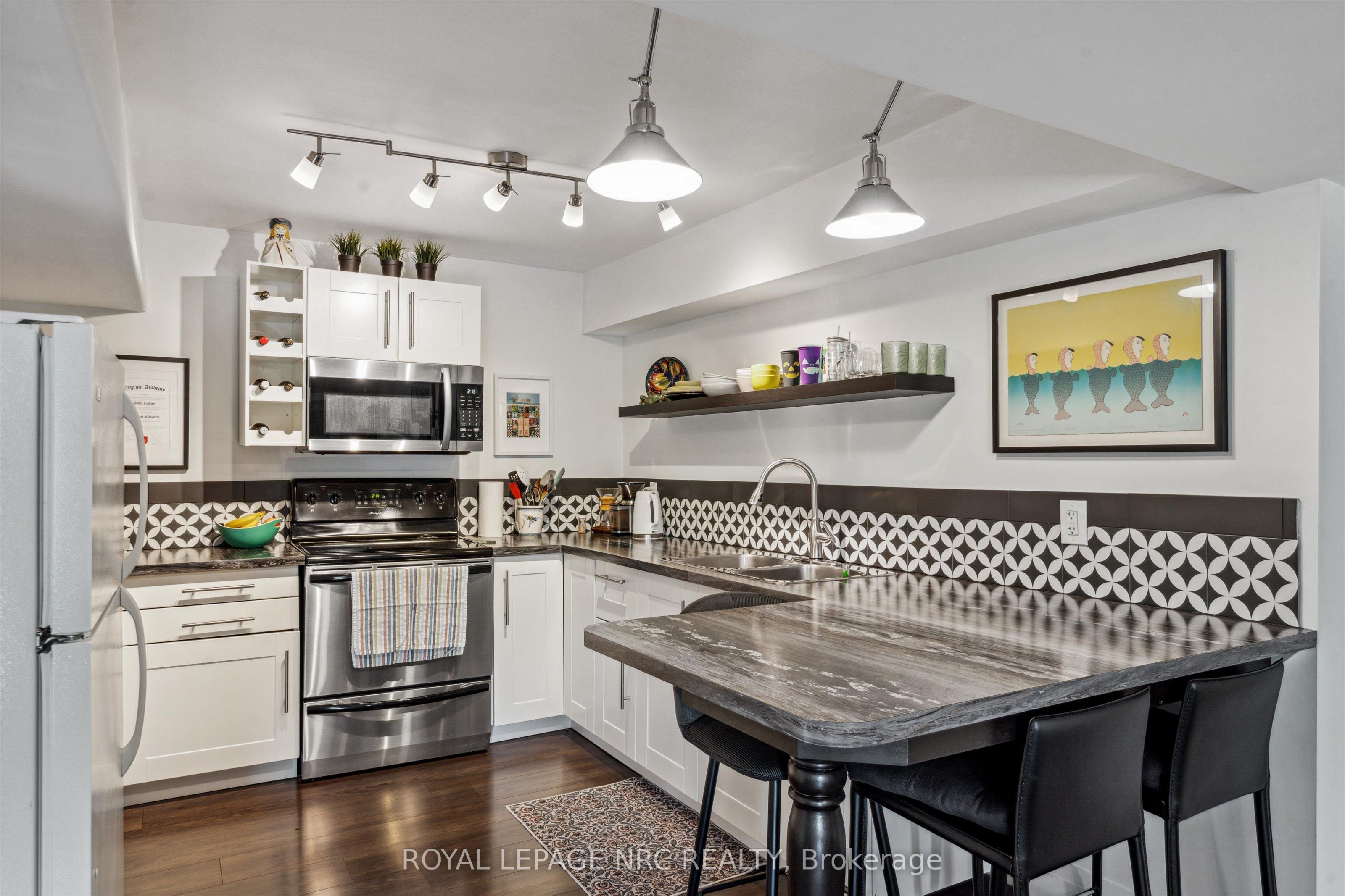 75 Yates Street Property Photo 38