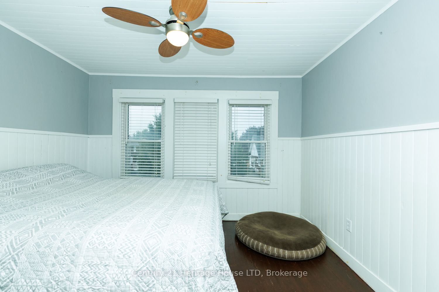 305 Phipps Street S Property Photo 11