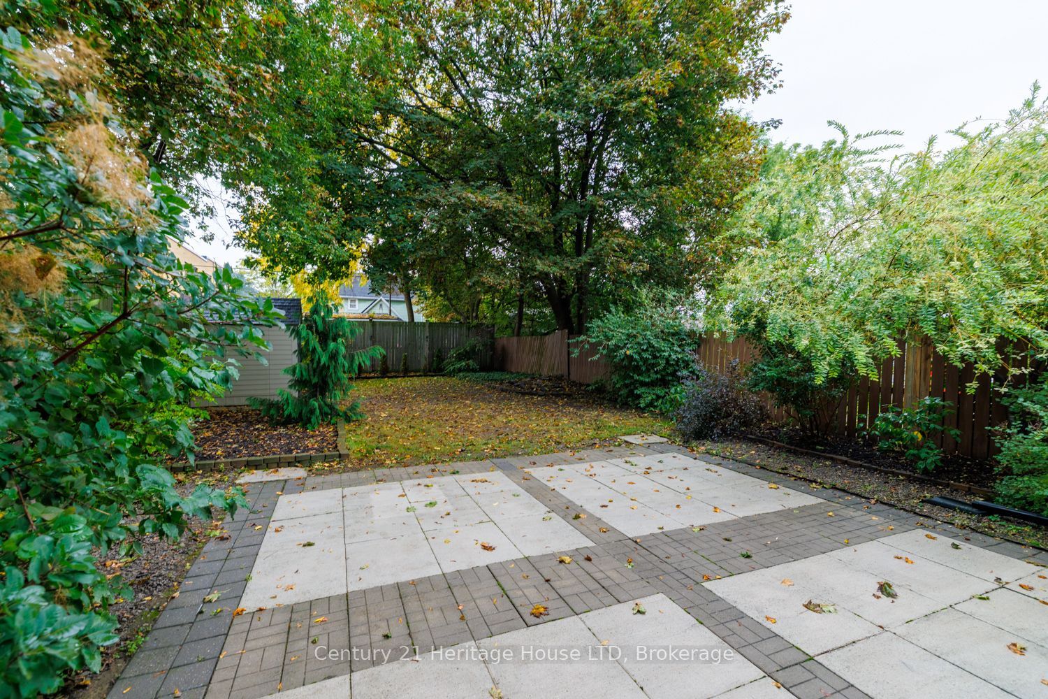 305 Phipps Street S Property Photo 19