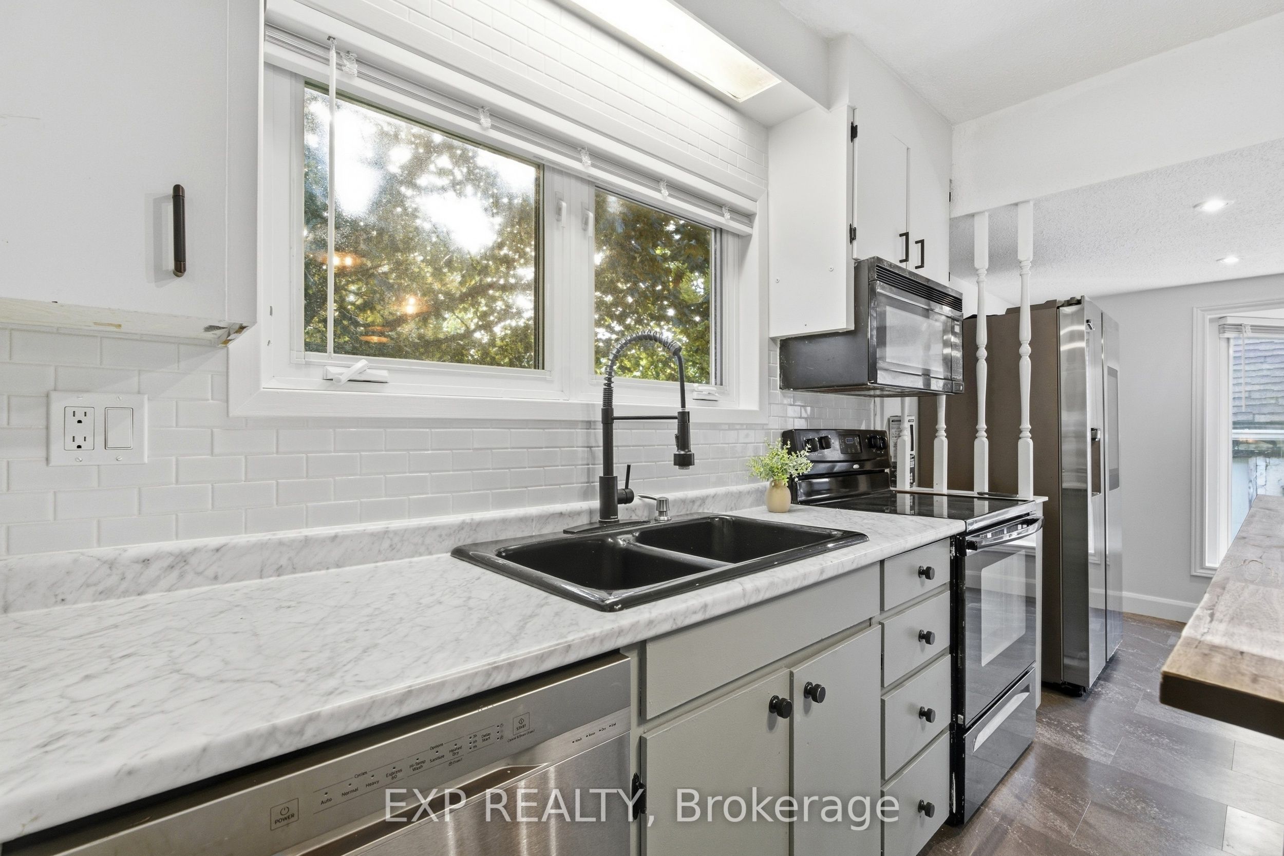 264 Britannia Avenue Property Photo 9