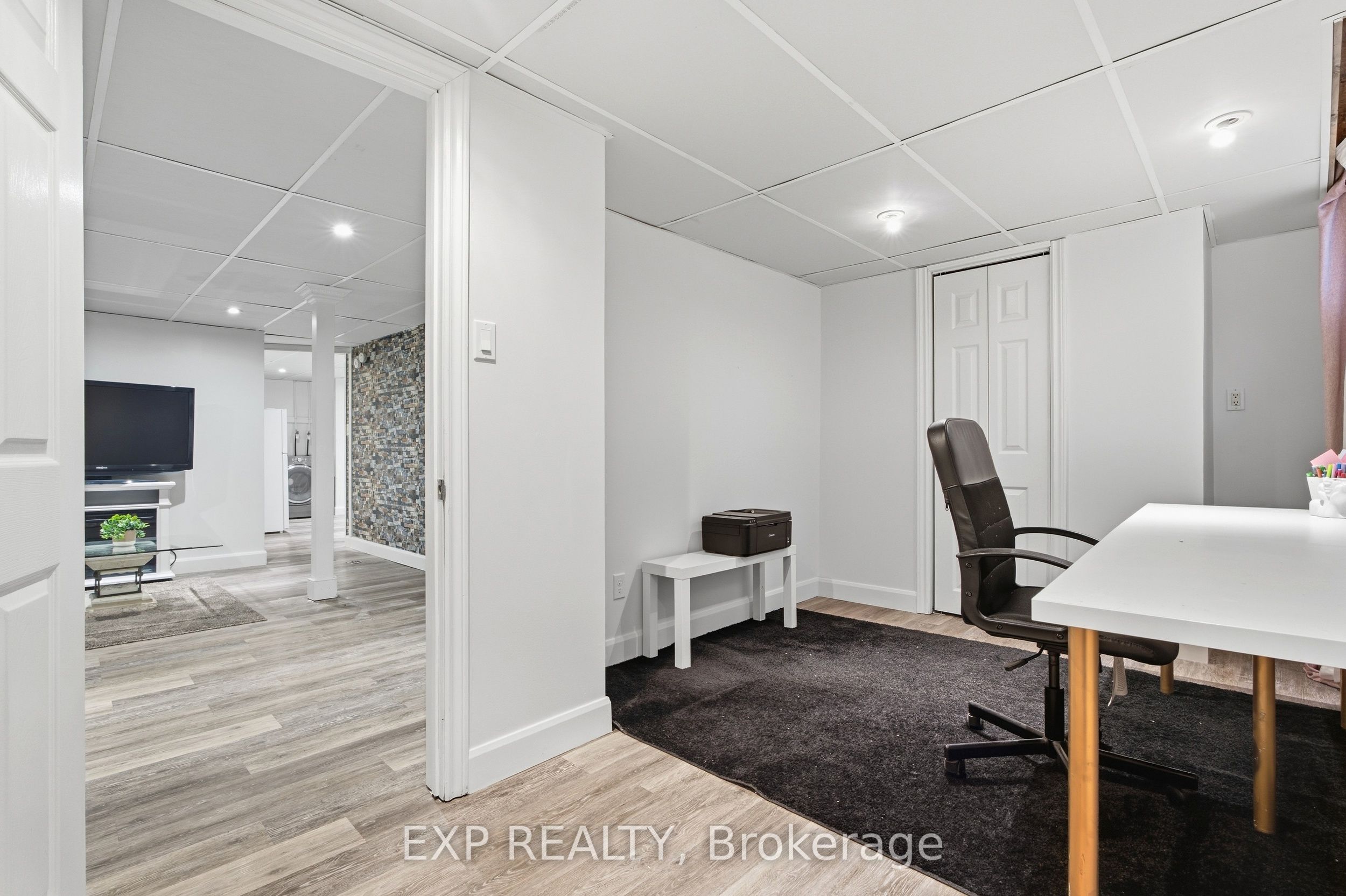 264 Britannia Avenue Property Photo 25