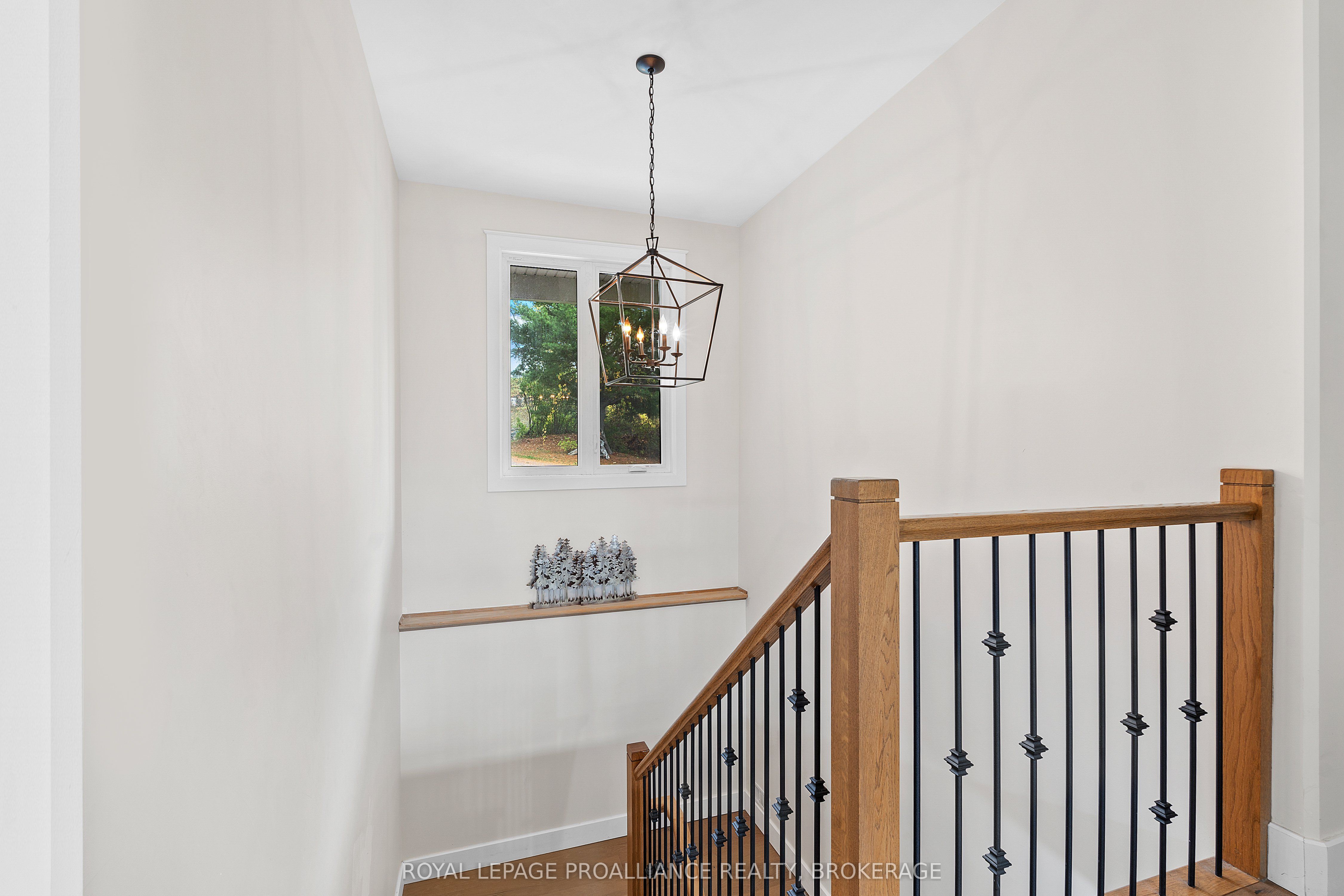 1888 Sunbury Road Property Photo 28