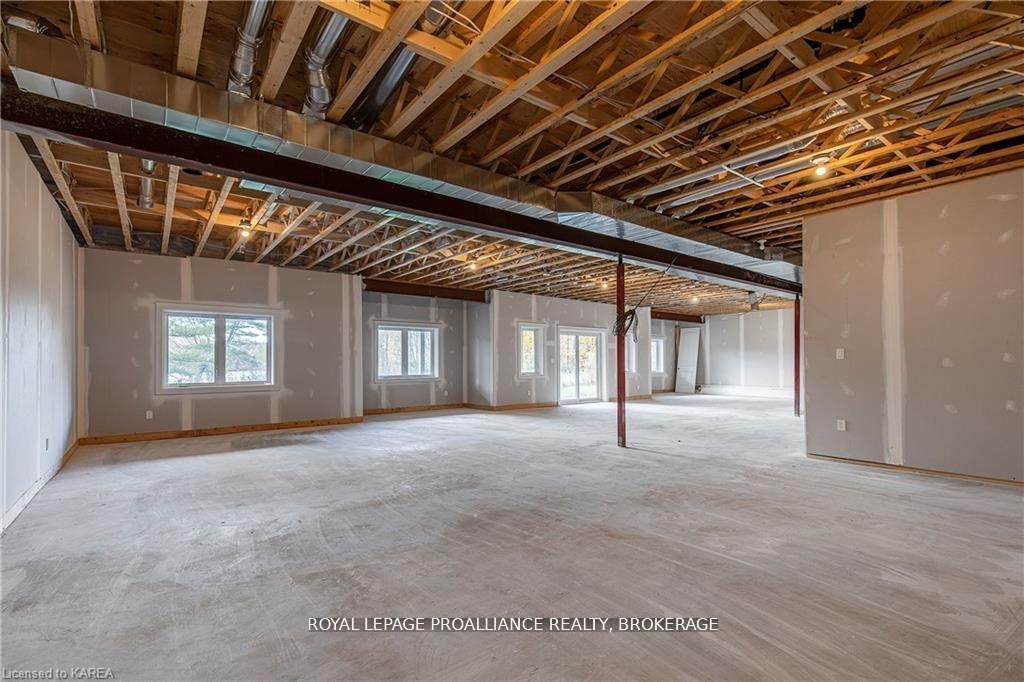 1888 Sunbury Road Property Photo 31