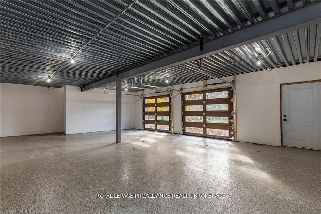 1888 Sunbury Road Property Photo 33