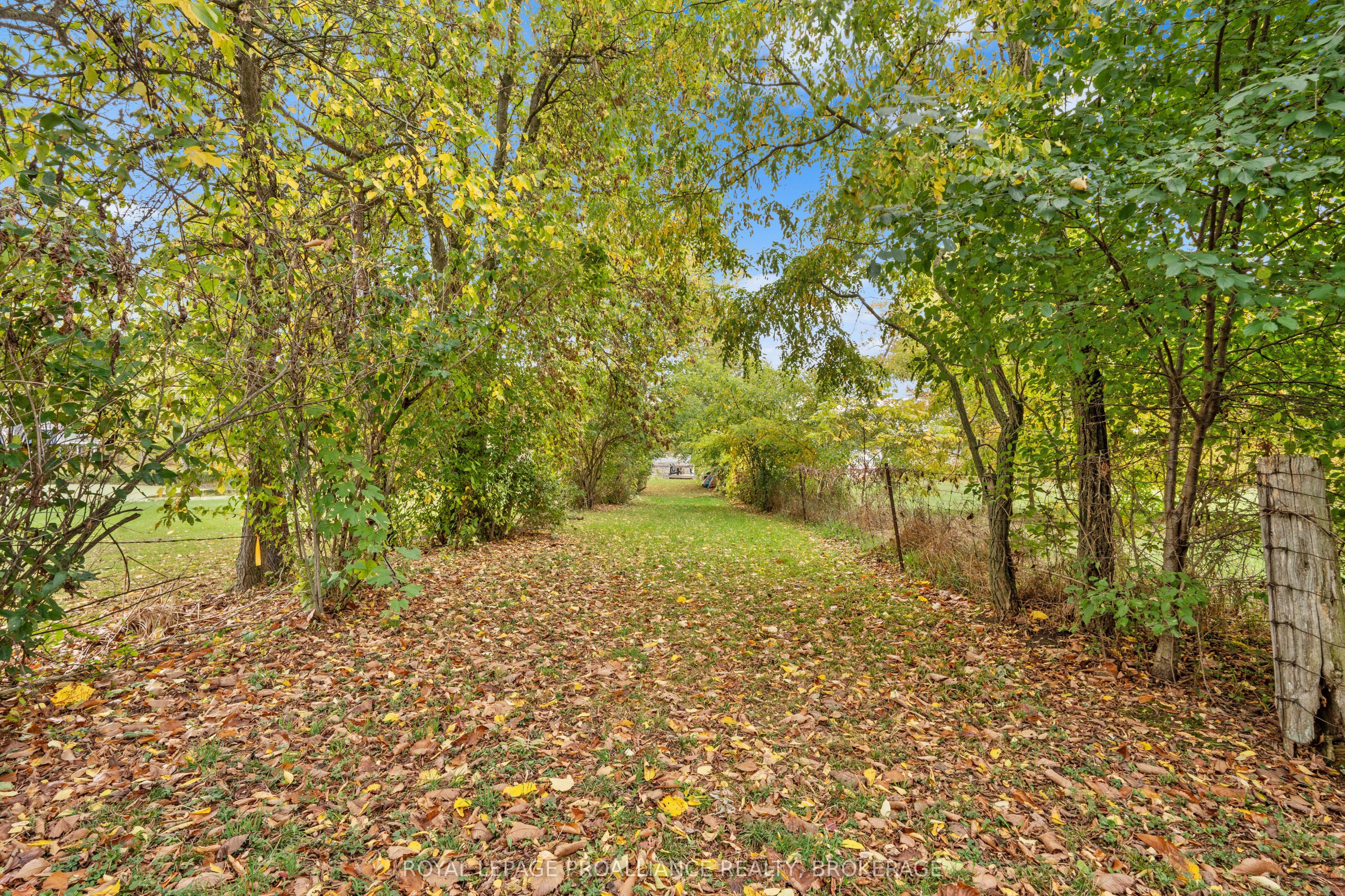 1888 Sunbury Road Property Photo 36