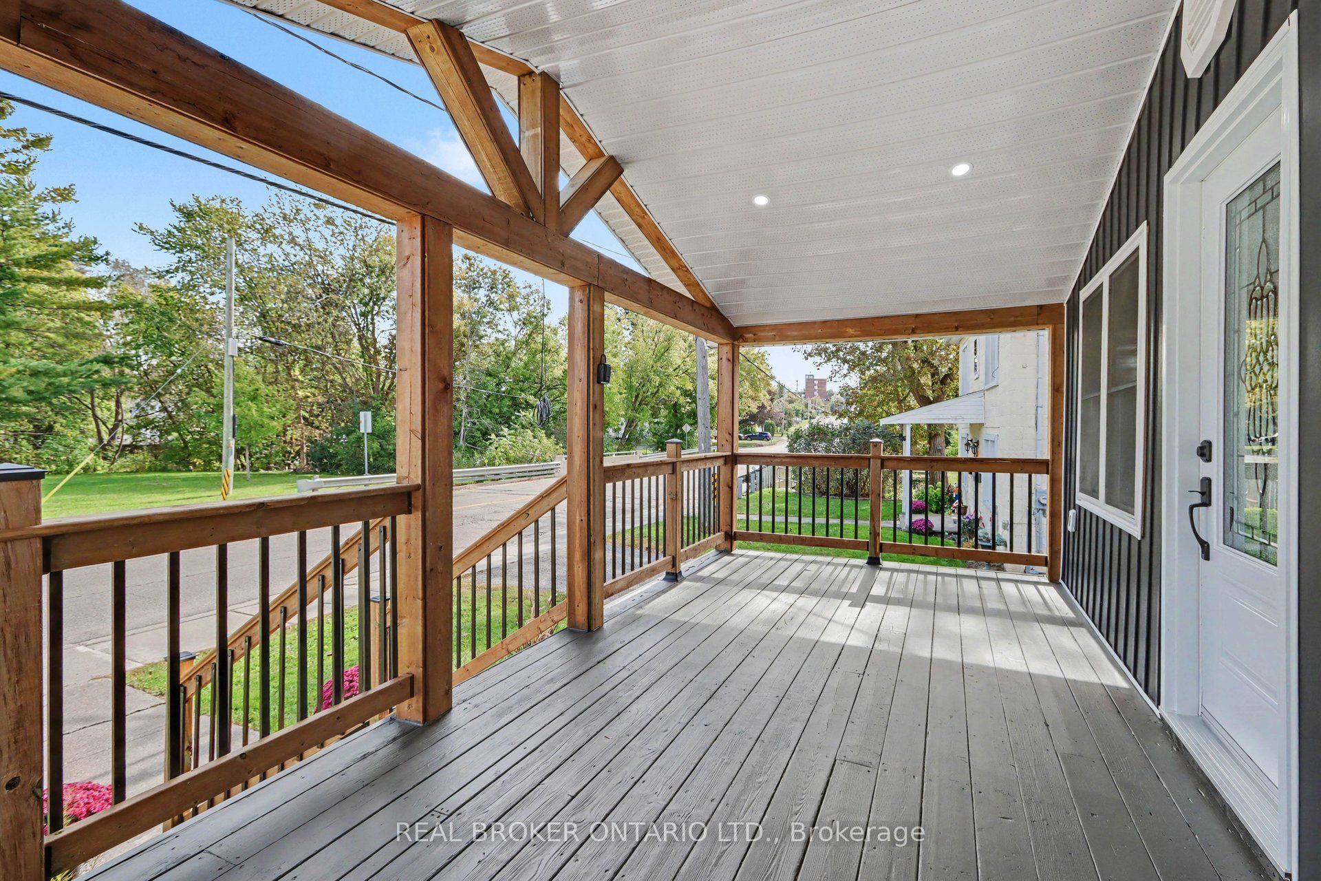 190 Ormond Street Property Photo 3