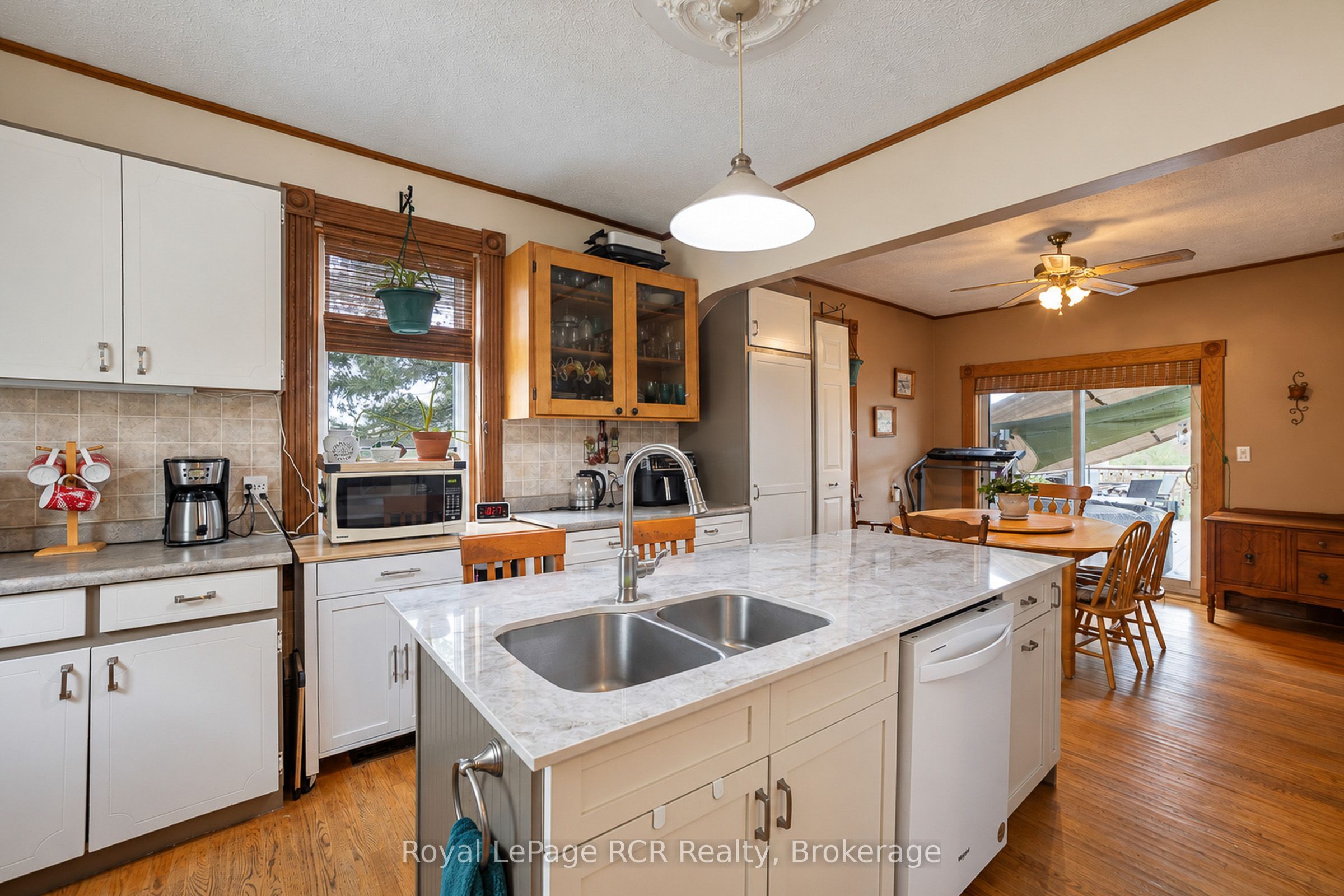 103 Scott Street Property Photo 8