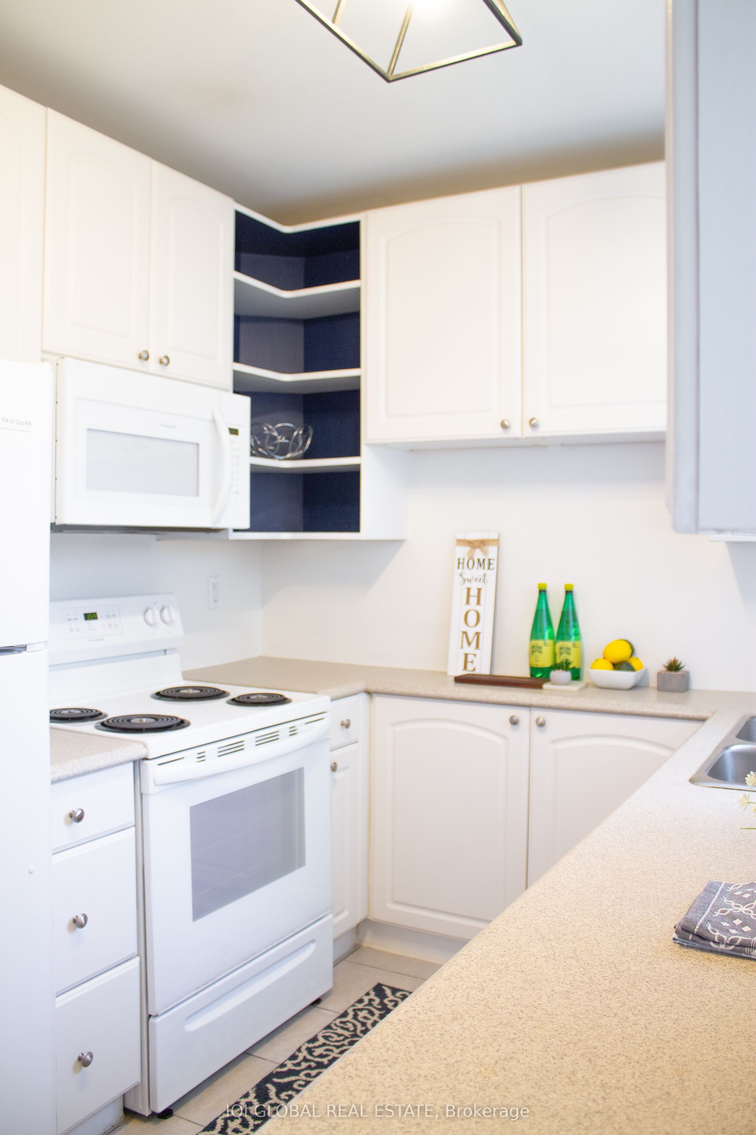 65 Holmes Avenue Property Photo 11