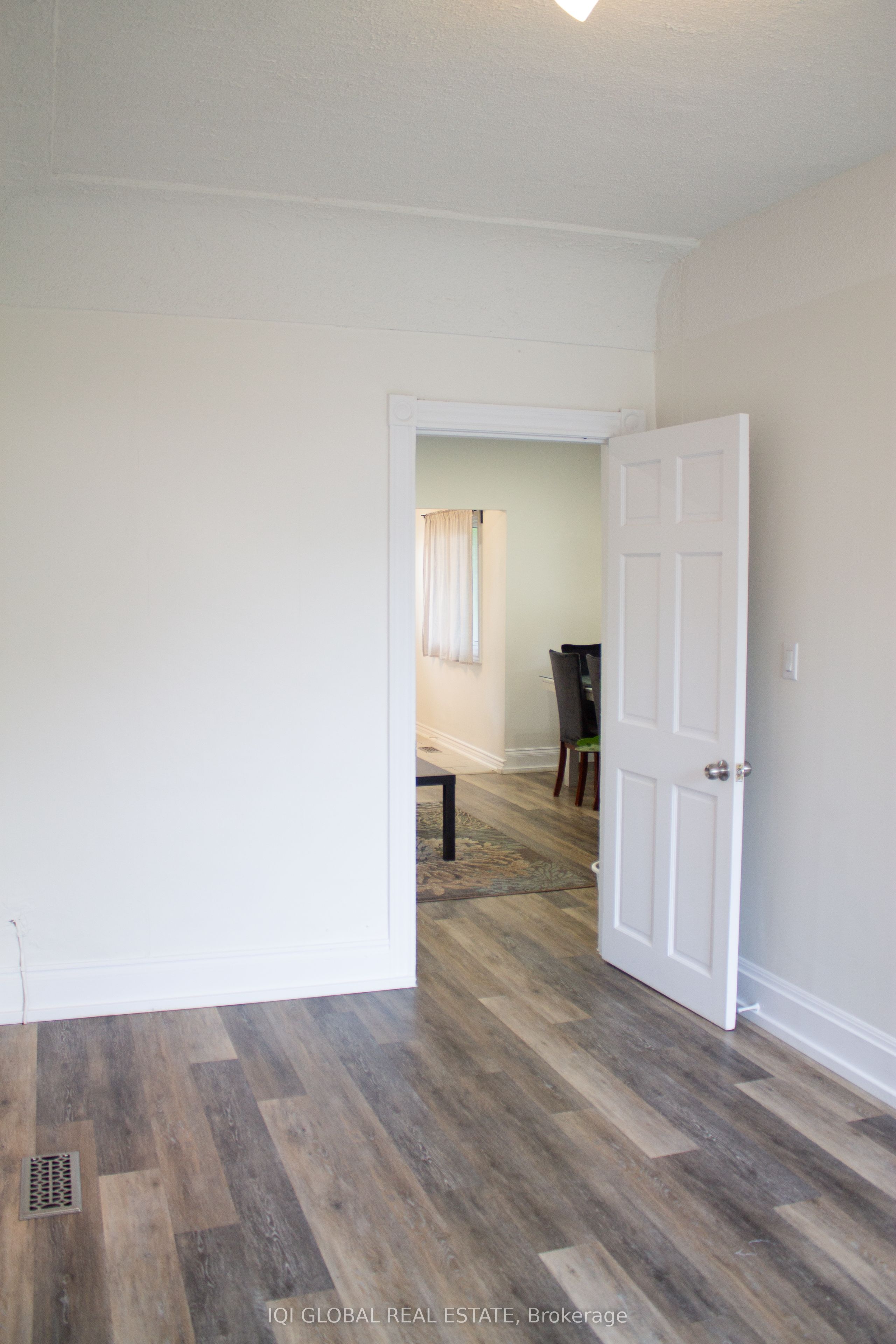 65 Holmes Avenue Property Photo 13