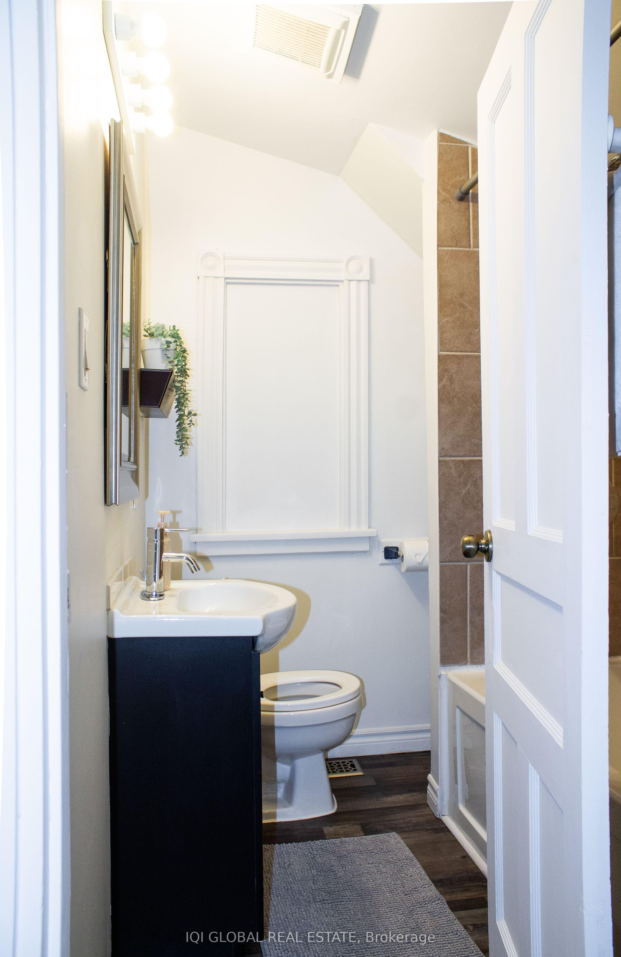 65 Holmes Avenue Property Photo 15