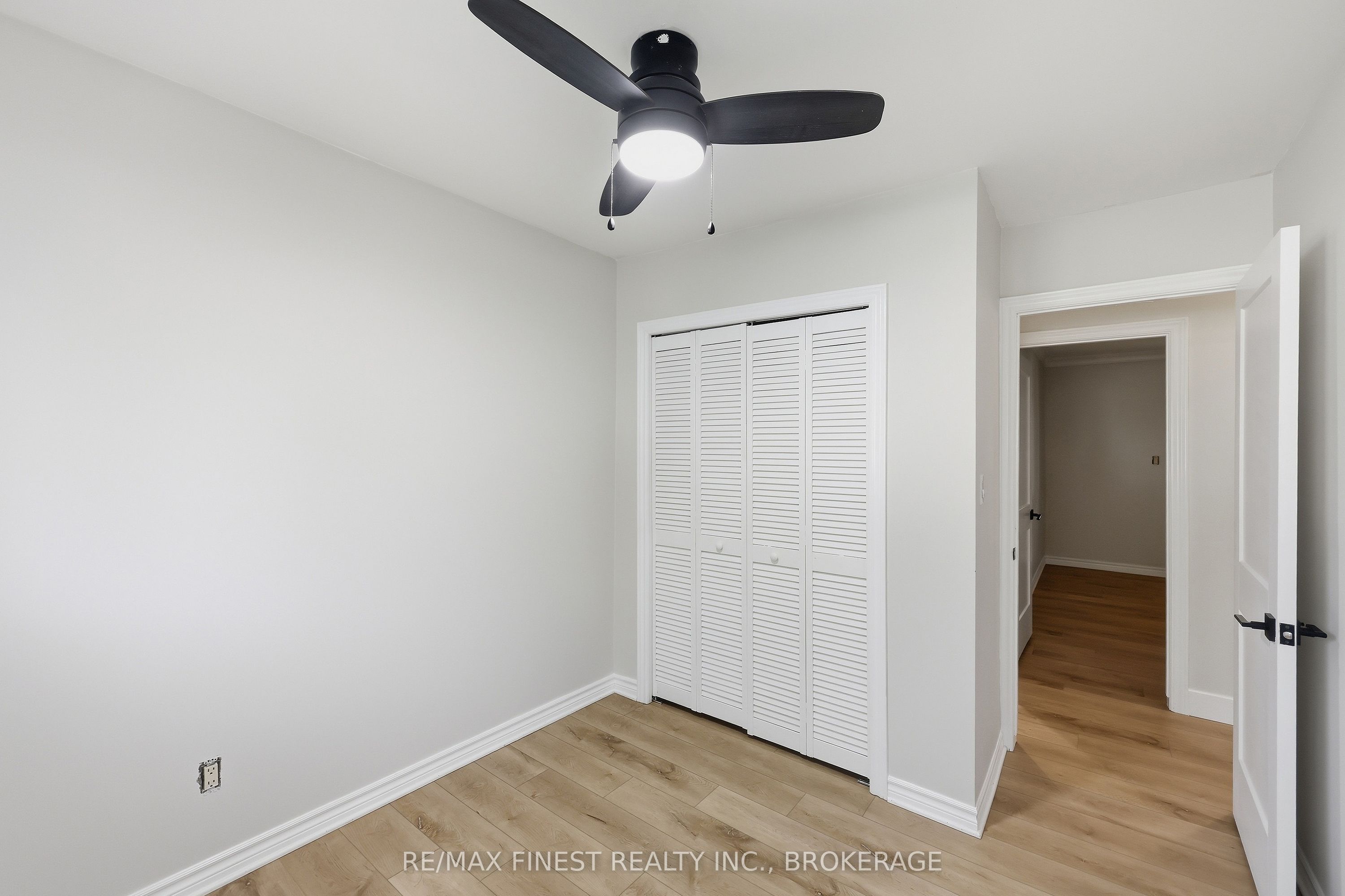 933 Mayfair Crescent Property Photo 23