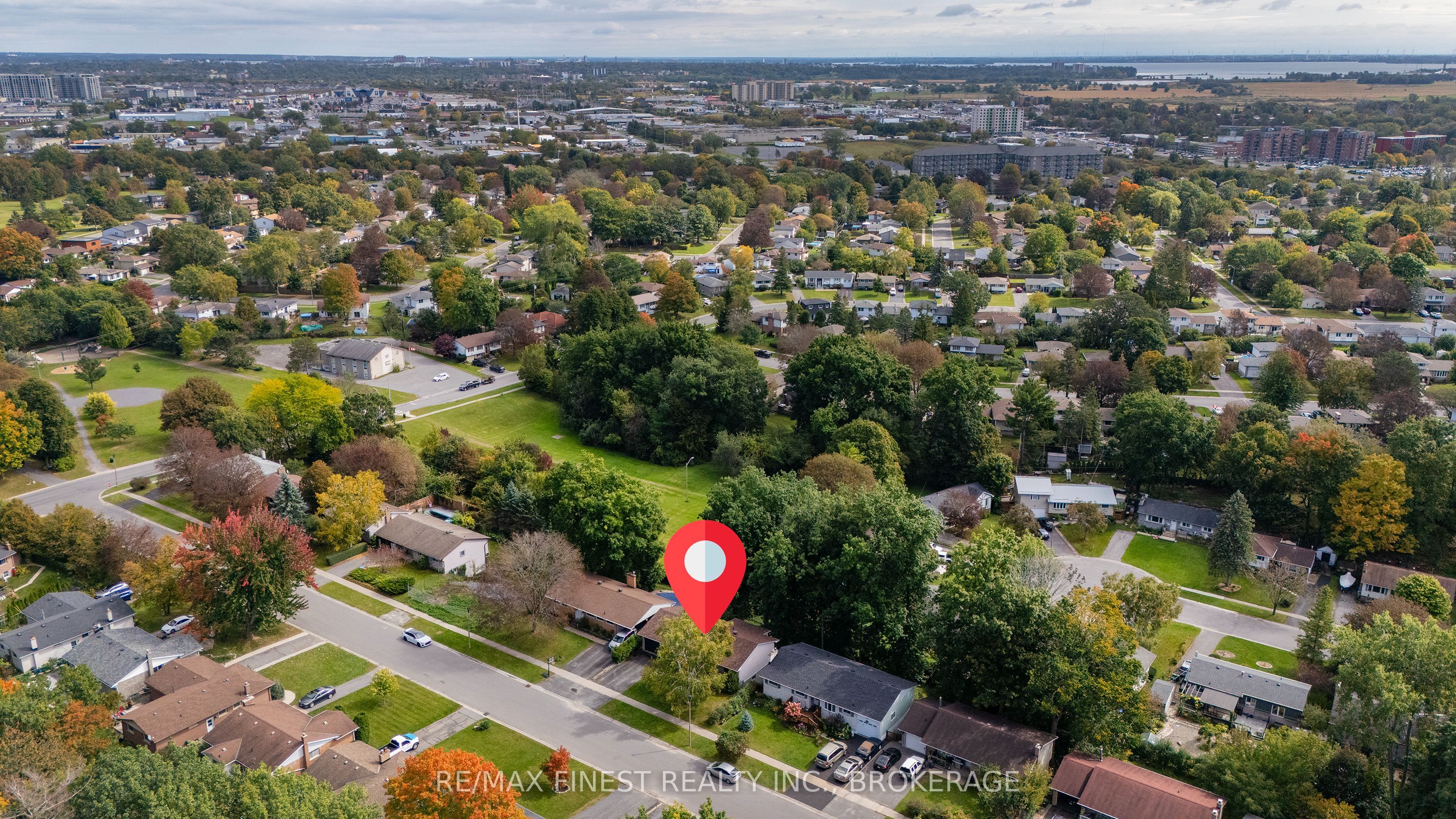933 Mayfair Crescent Property Photo 49